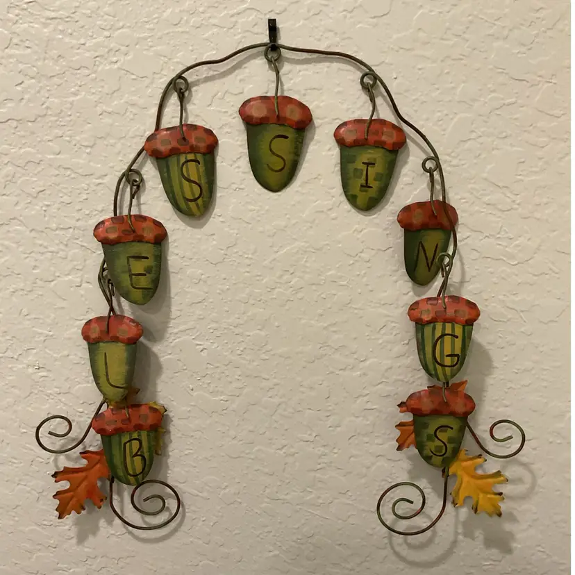 🚶🏻‍♀️🪾”Blessings” Autumn-themed Metal Wall Hanging