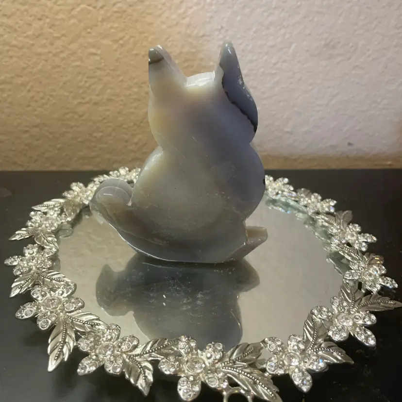 Gorgeous Carved Onyx 4” Cat Silhouette Sculpture From Italy