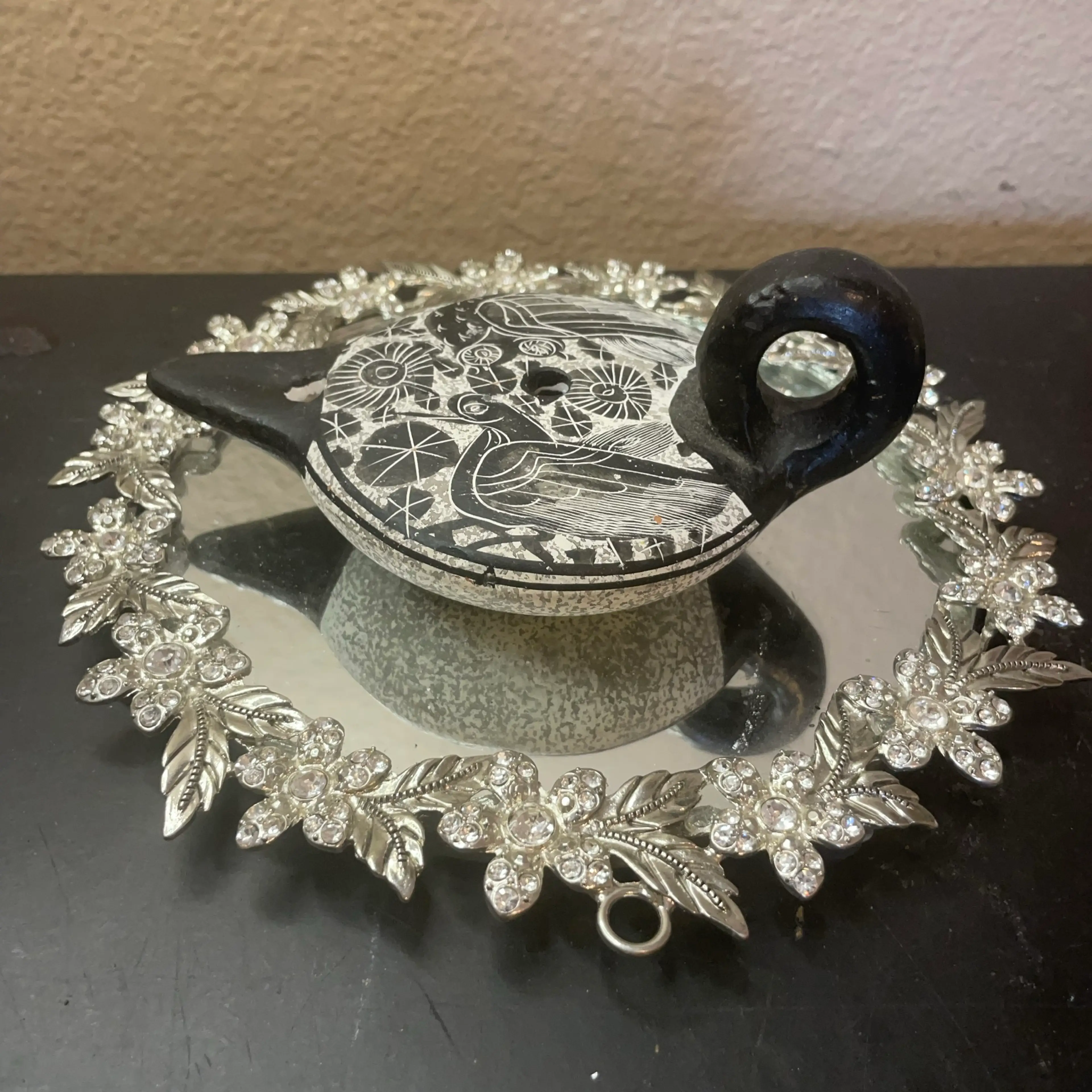 Image 1 of 6