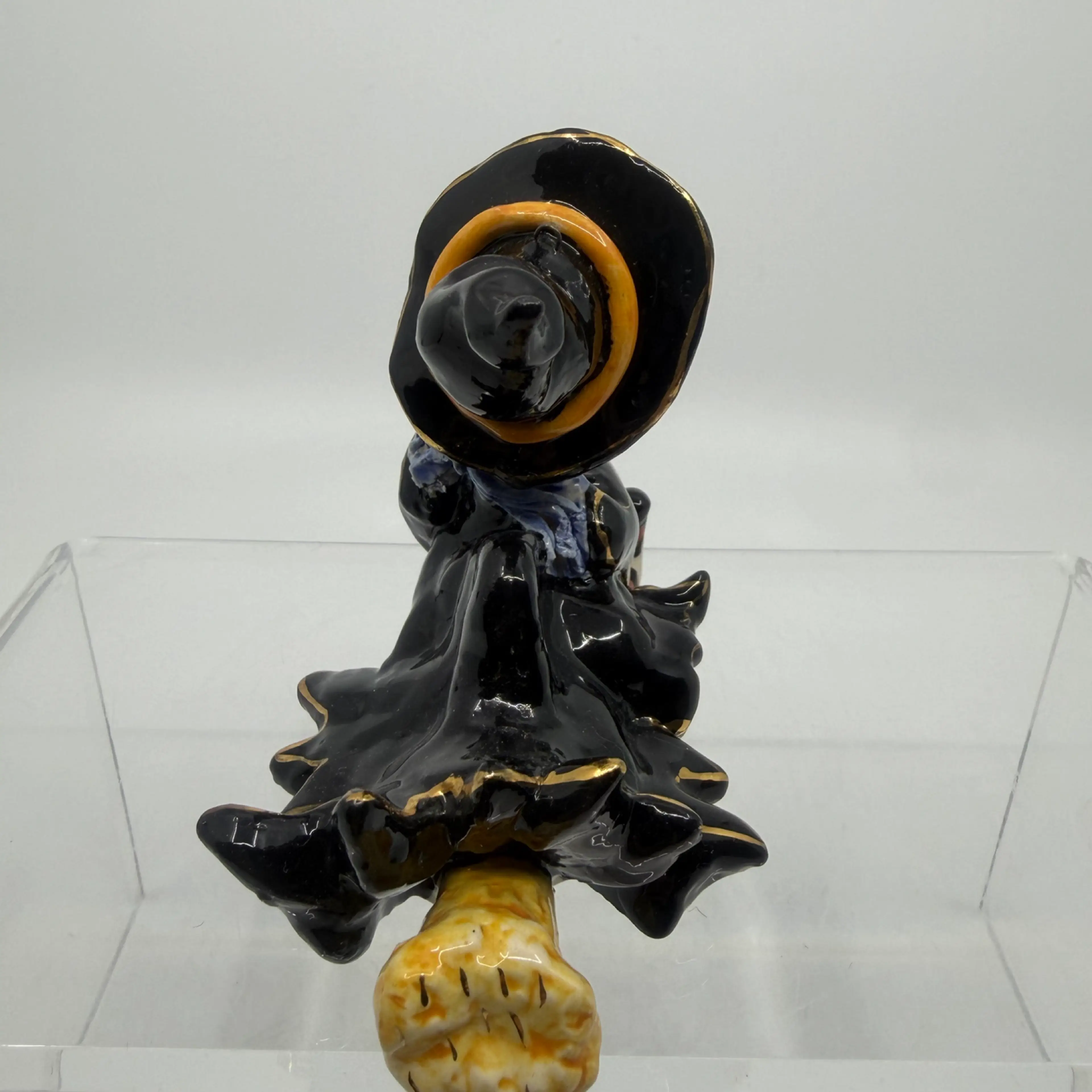 Image 4 of 7