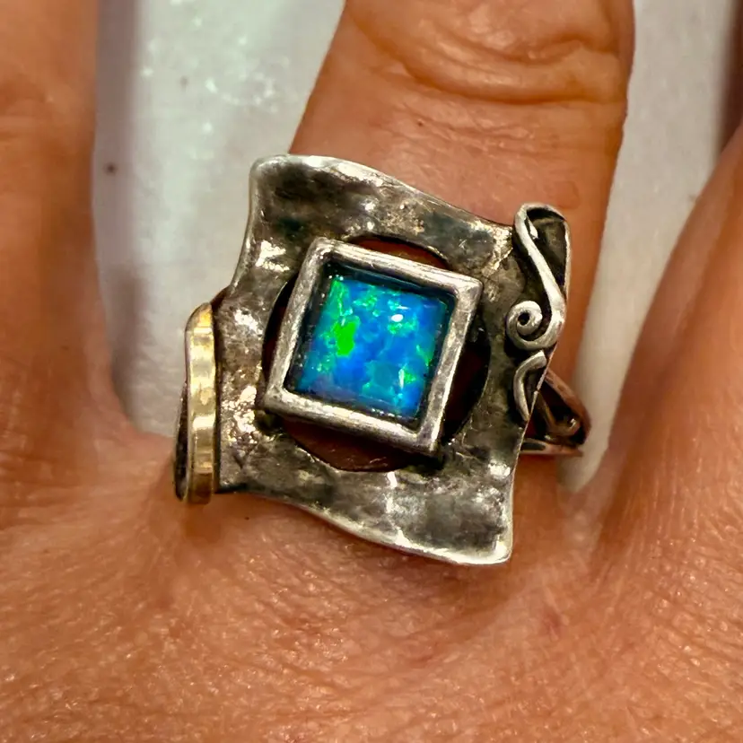 Artisan Made Free Form Modernist Blue Opal Sterling Silver Ring: 9k Gold Accent, Size 7.5, 3.5g