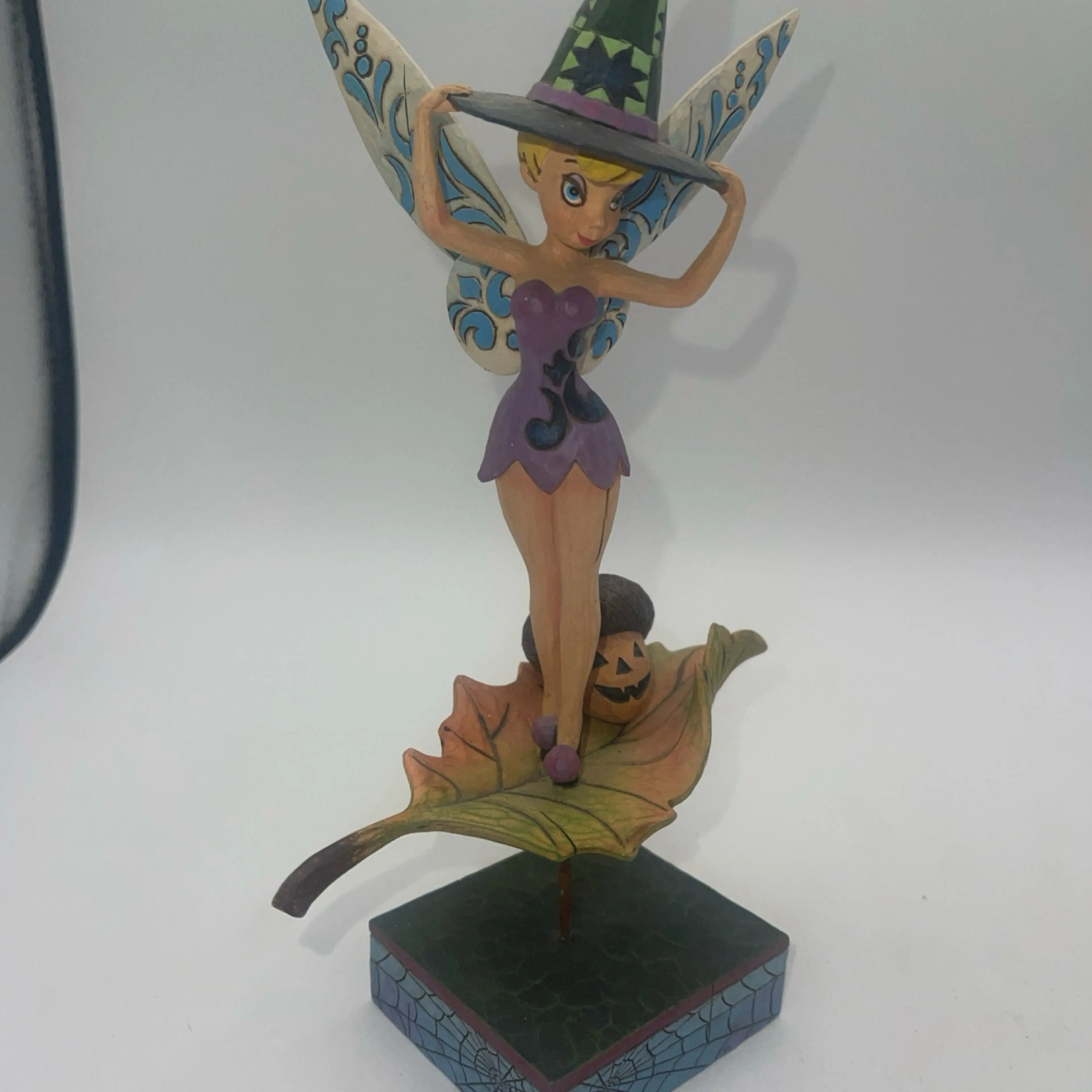 Image 4 of 12