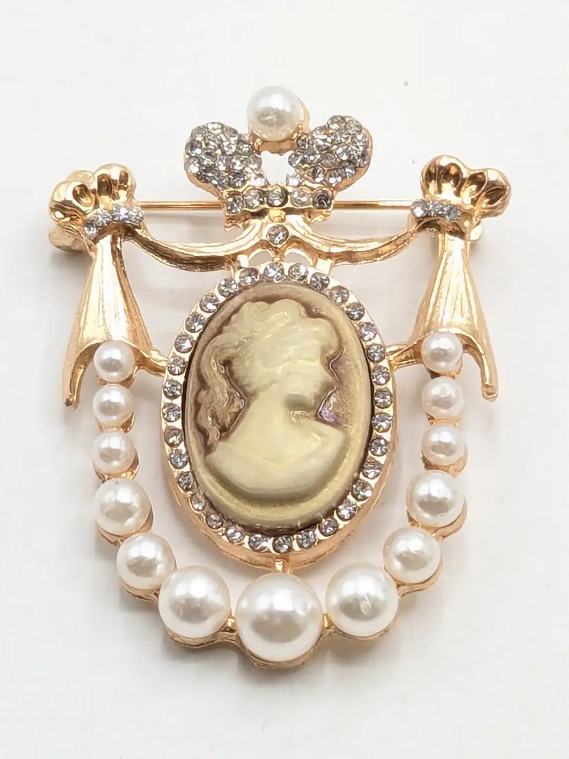 Gold Tone Cameo Brooch with Faux Pearls and Rhinestones NWOT