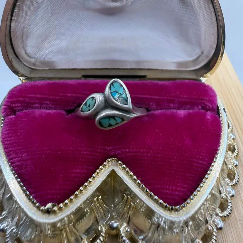 Vintage Zuni Sterling Silver Turquoise Tear Drop Rain Drop Ring Size 7.5