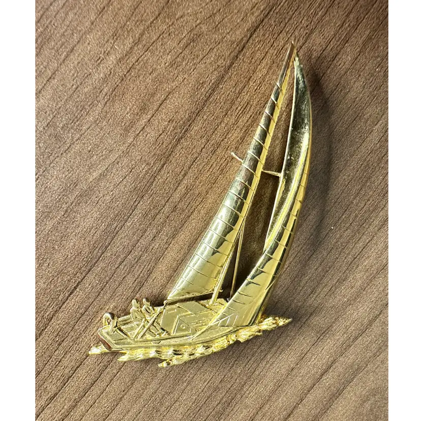 JJ Brooch Sailing Boat Gold-Tone