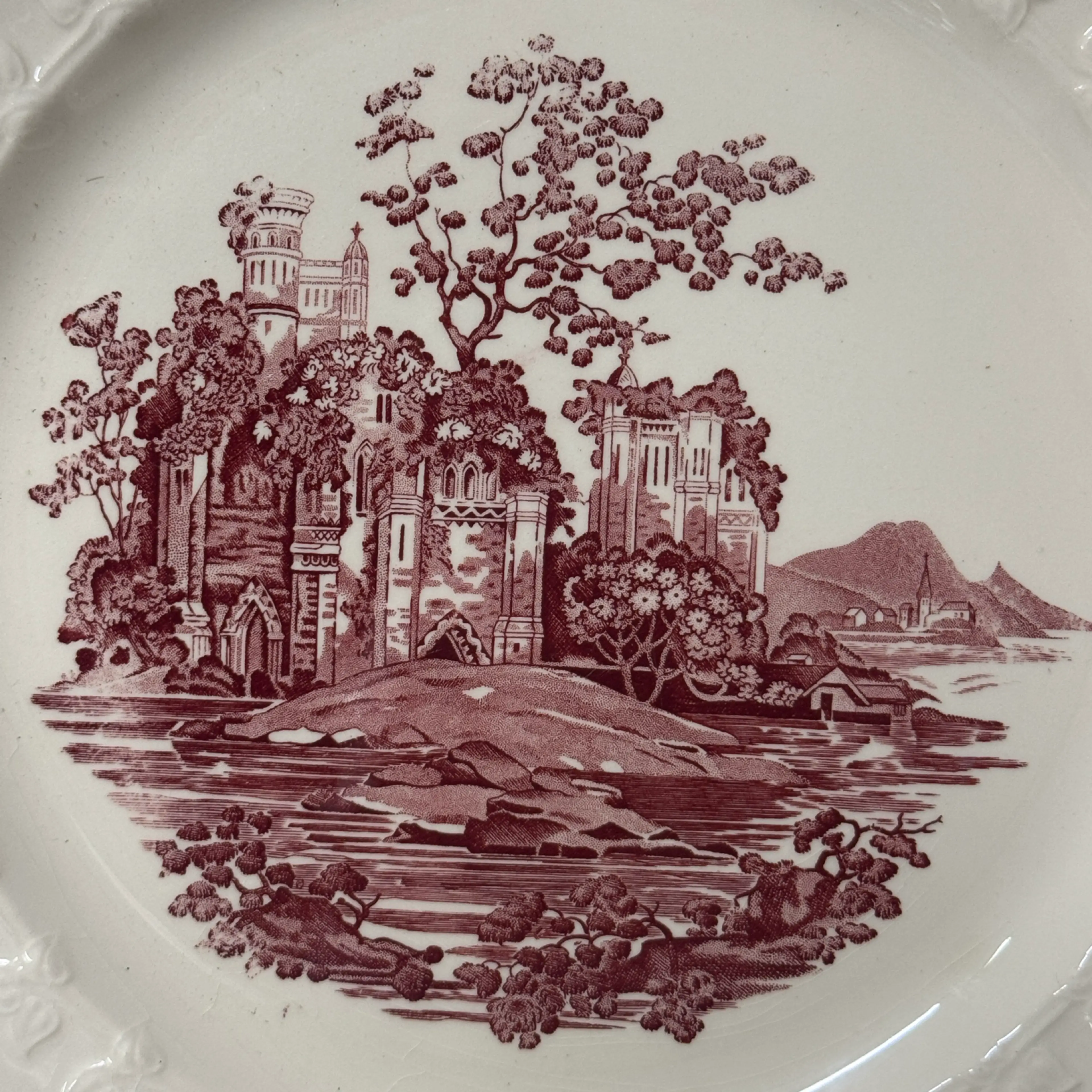 Image 2 of 8