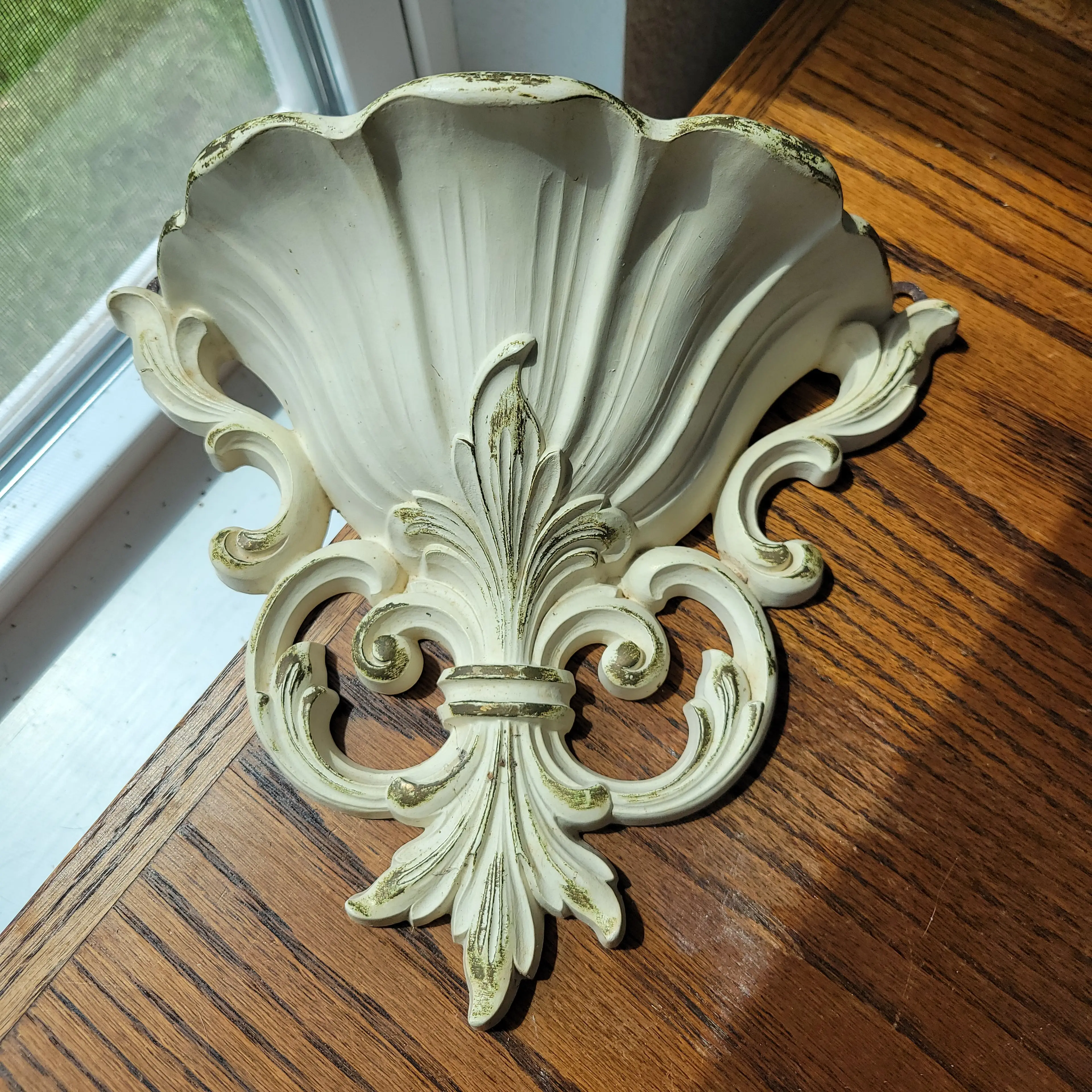 Image 4 of 16