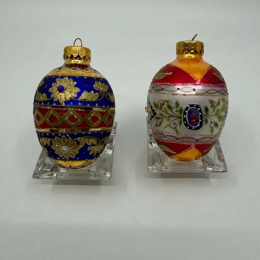 2 Unique Treasures UT Hand Blown Glass Christmas Tree Ornaments Egg Shape 3”