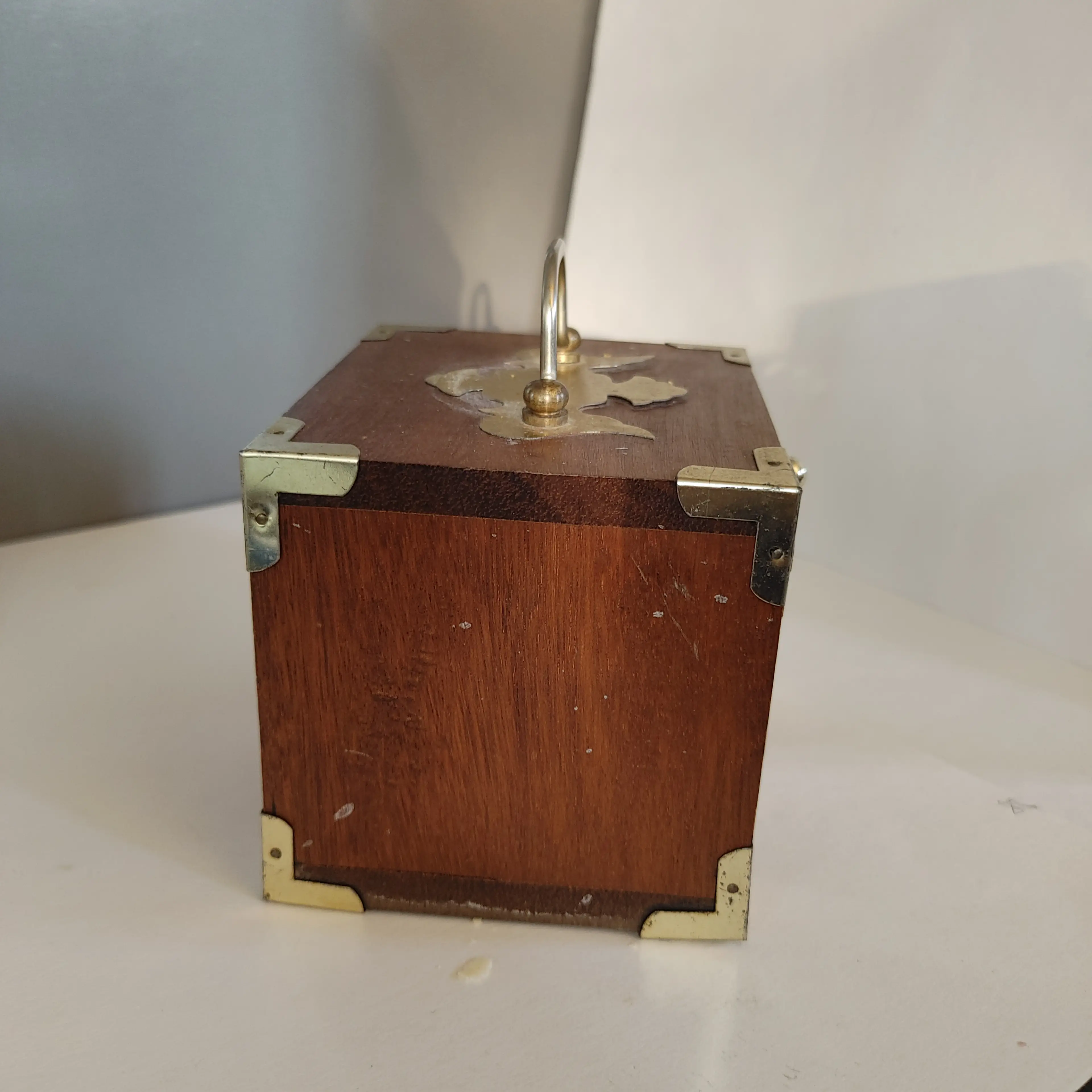 Image 3 of 7