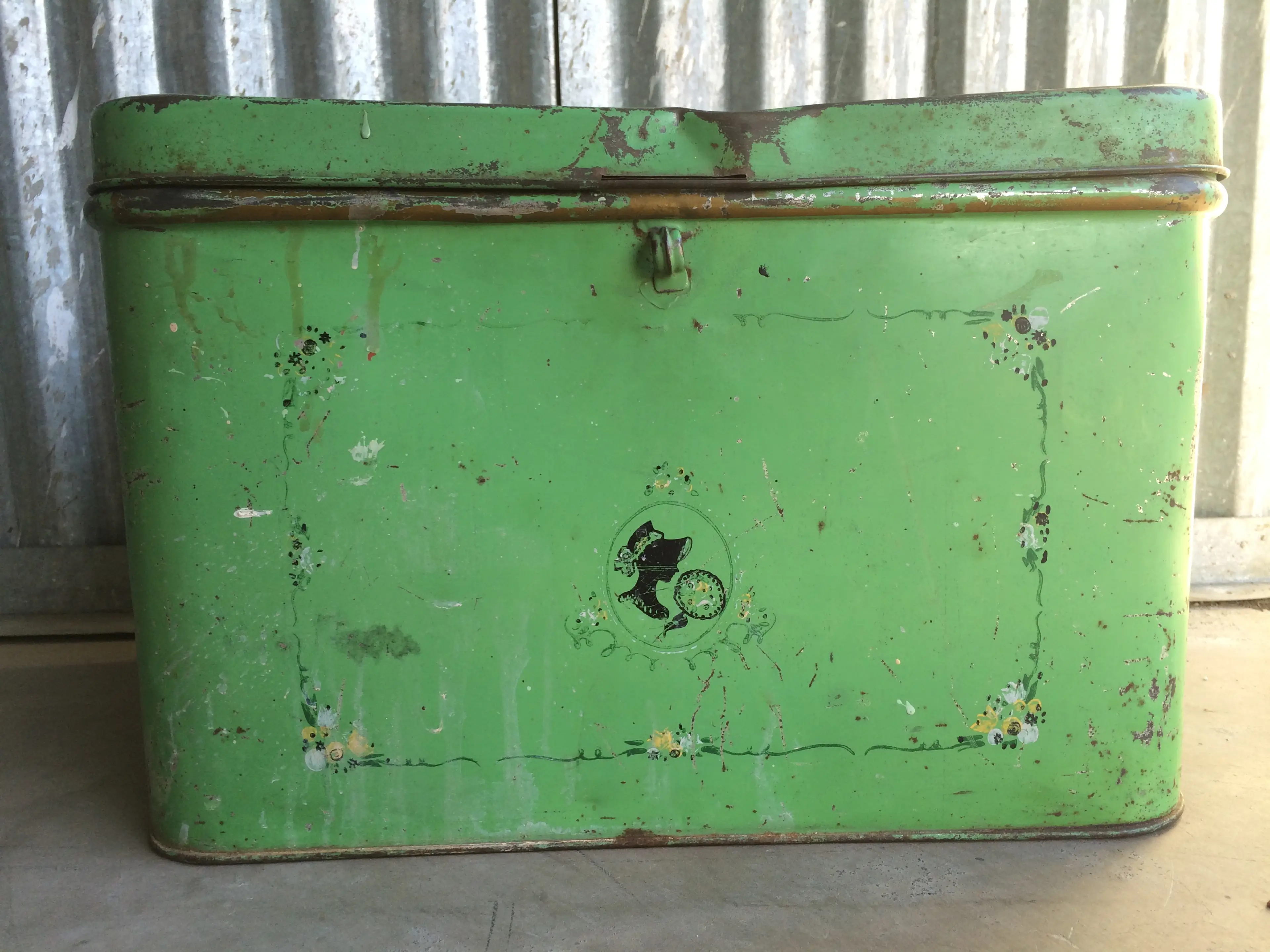 Image 1 of 4