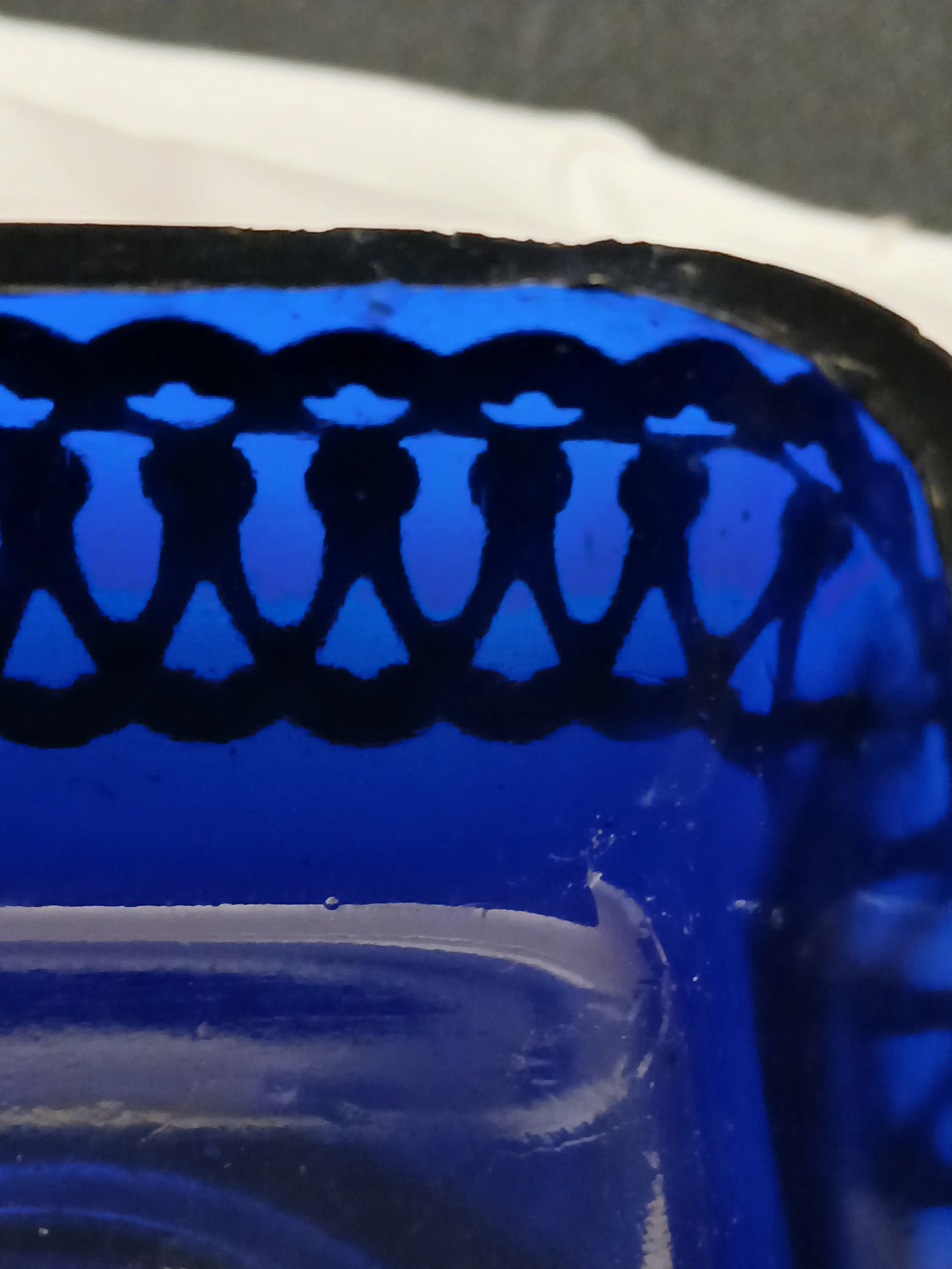 Image 2 of 8