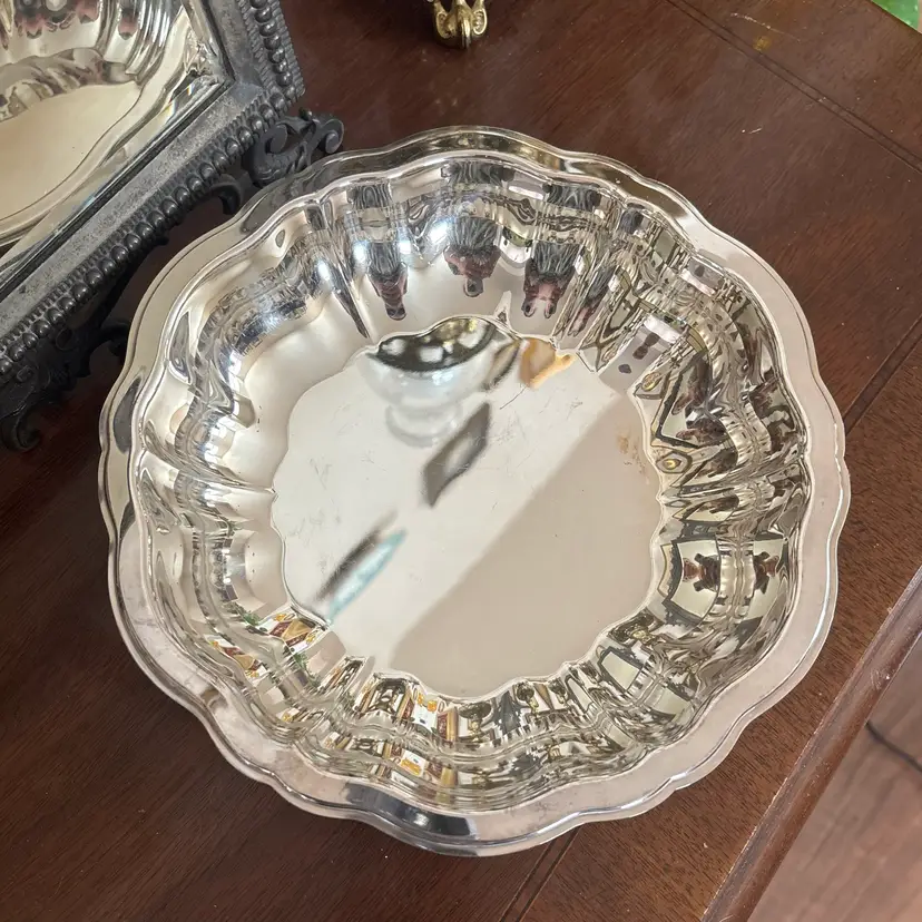 🐇Vintage Silver Plate Scalloped Bowl Dish