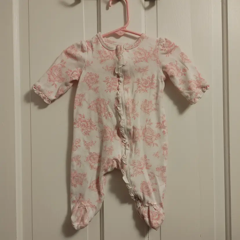 Kids- Brand: Little Me. Size 3 Months. Floral onesie. Material- 100% cotton. No callouts.