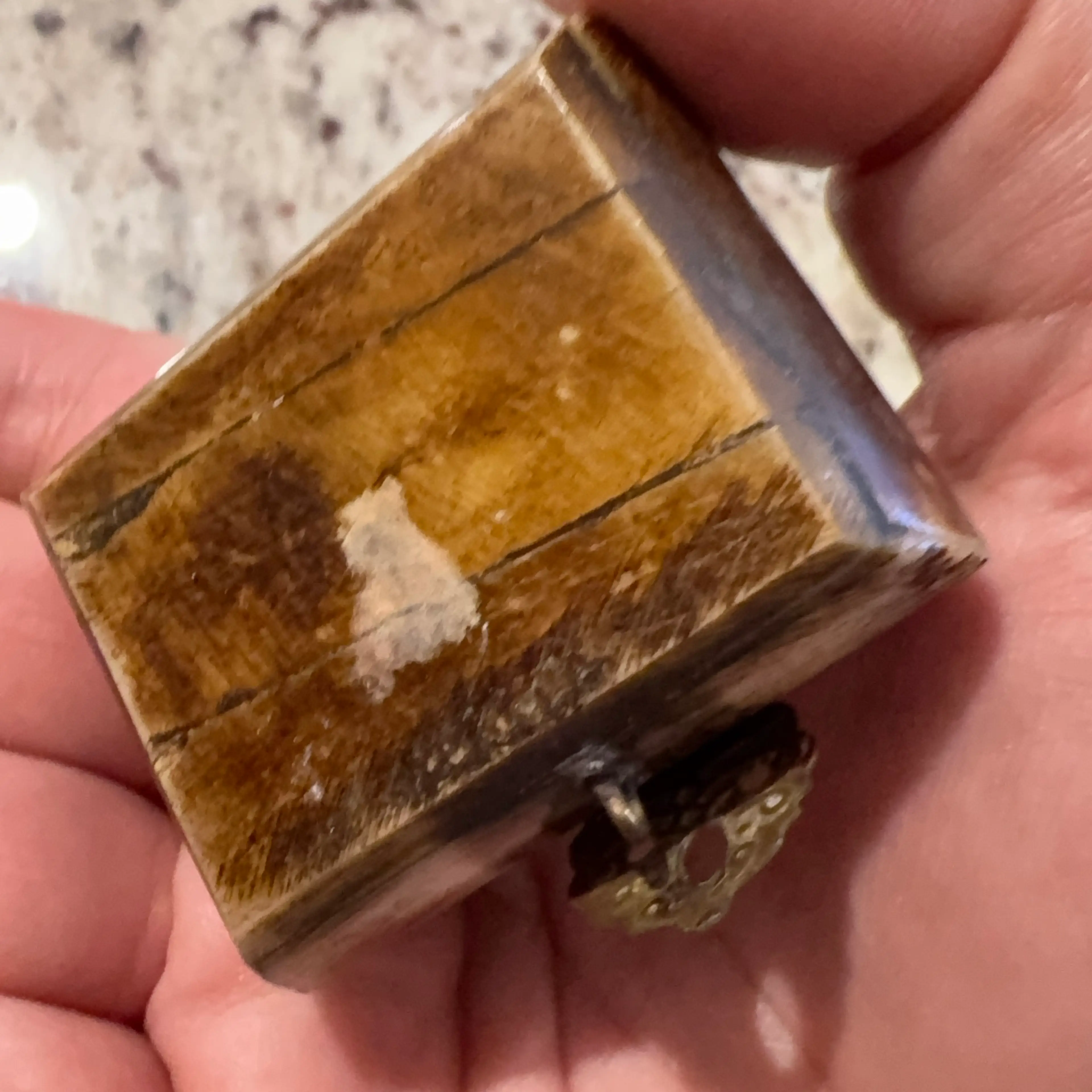 Image 3 of 4