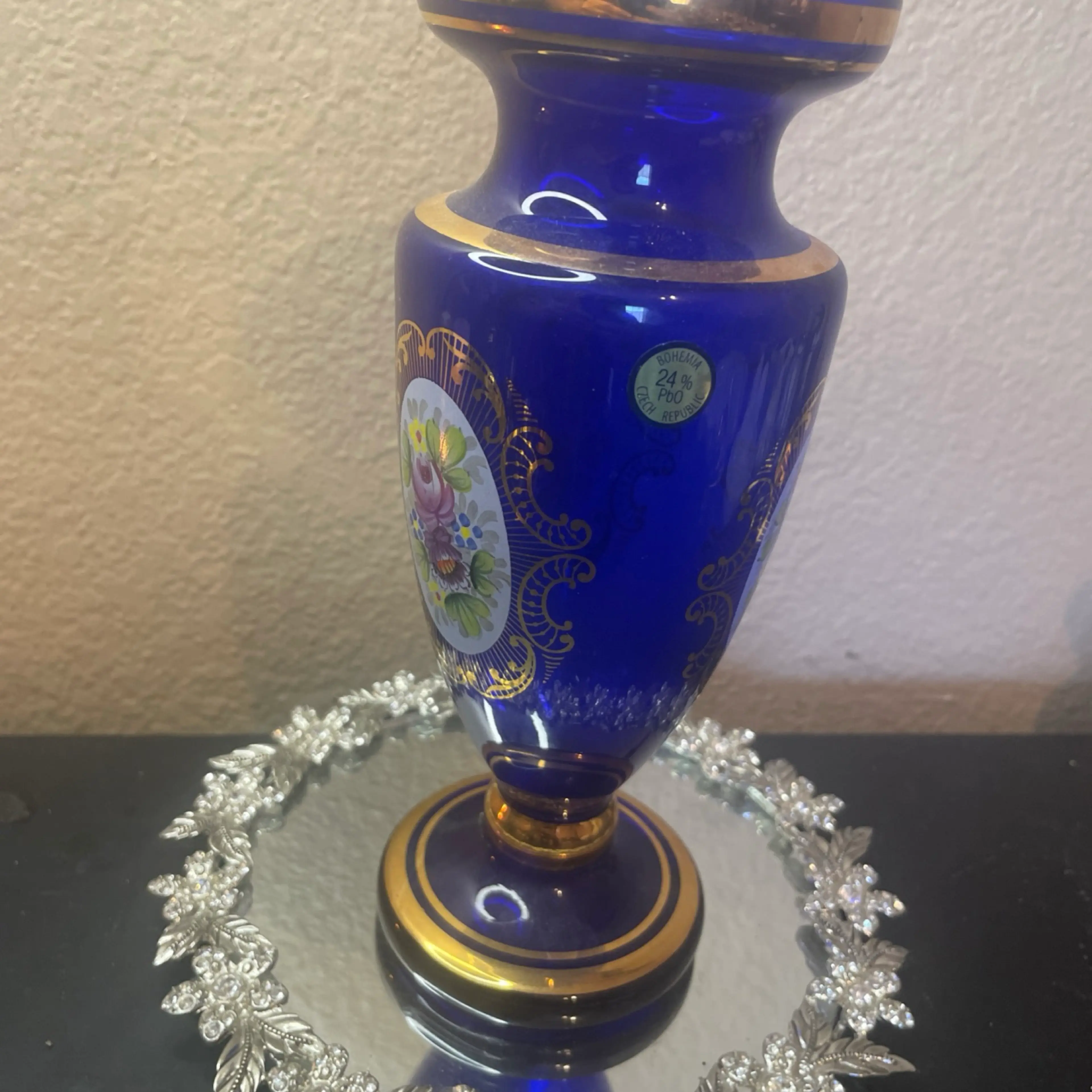 Image 2 of 2