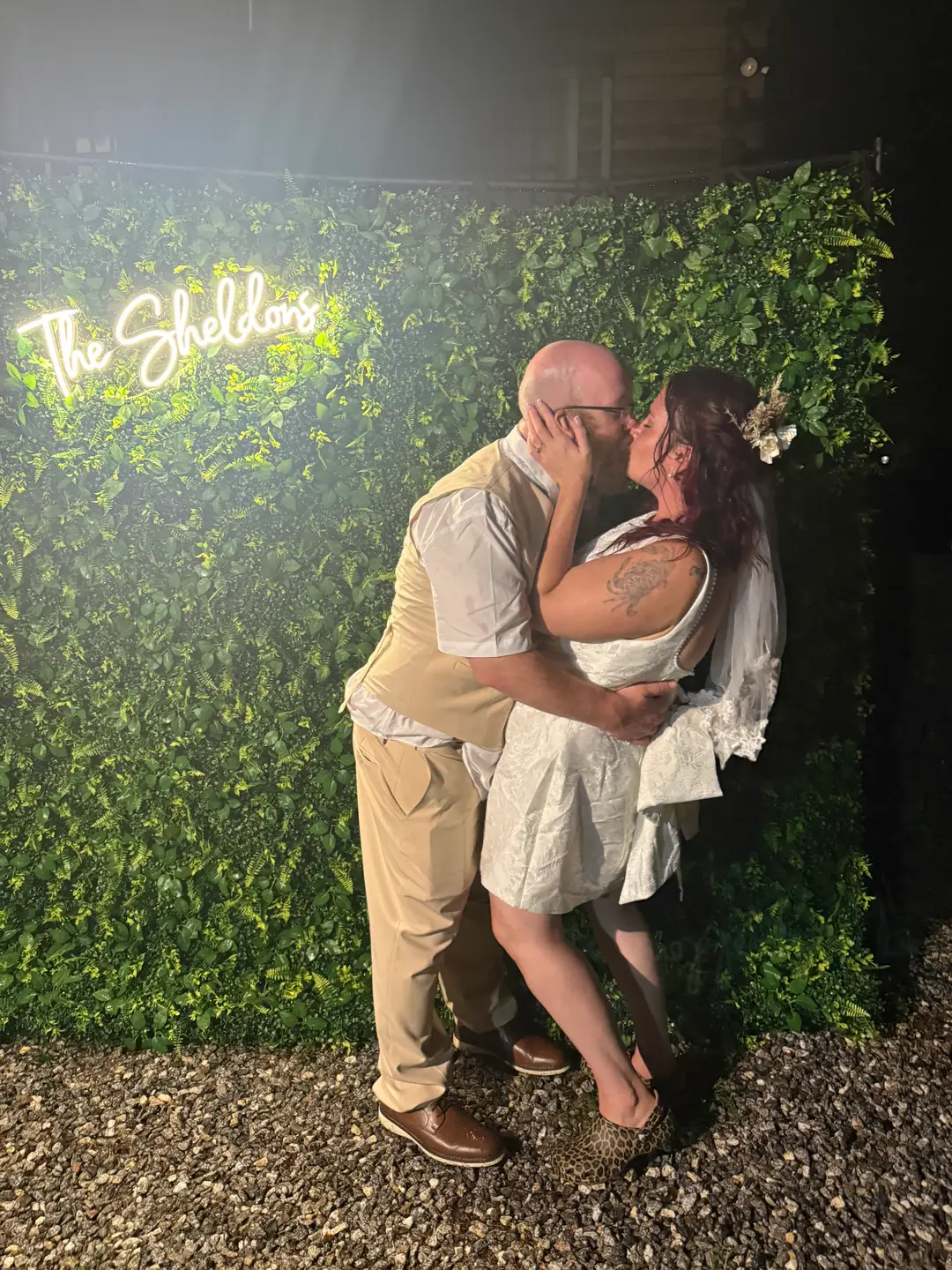 Wedding green wall with stand