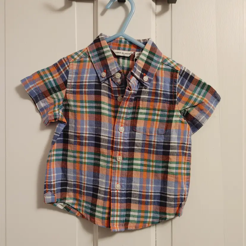 Kids- Brand: Janie & Jack. Size 6-12 Months. NWT. Retail $36. Plaid shirt. Material- 53% linen, 47% cotton. No callouts.