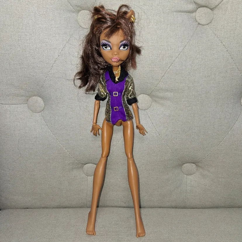 Monster High Coffin Bean Clawdeen Wolf Doll