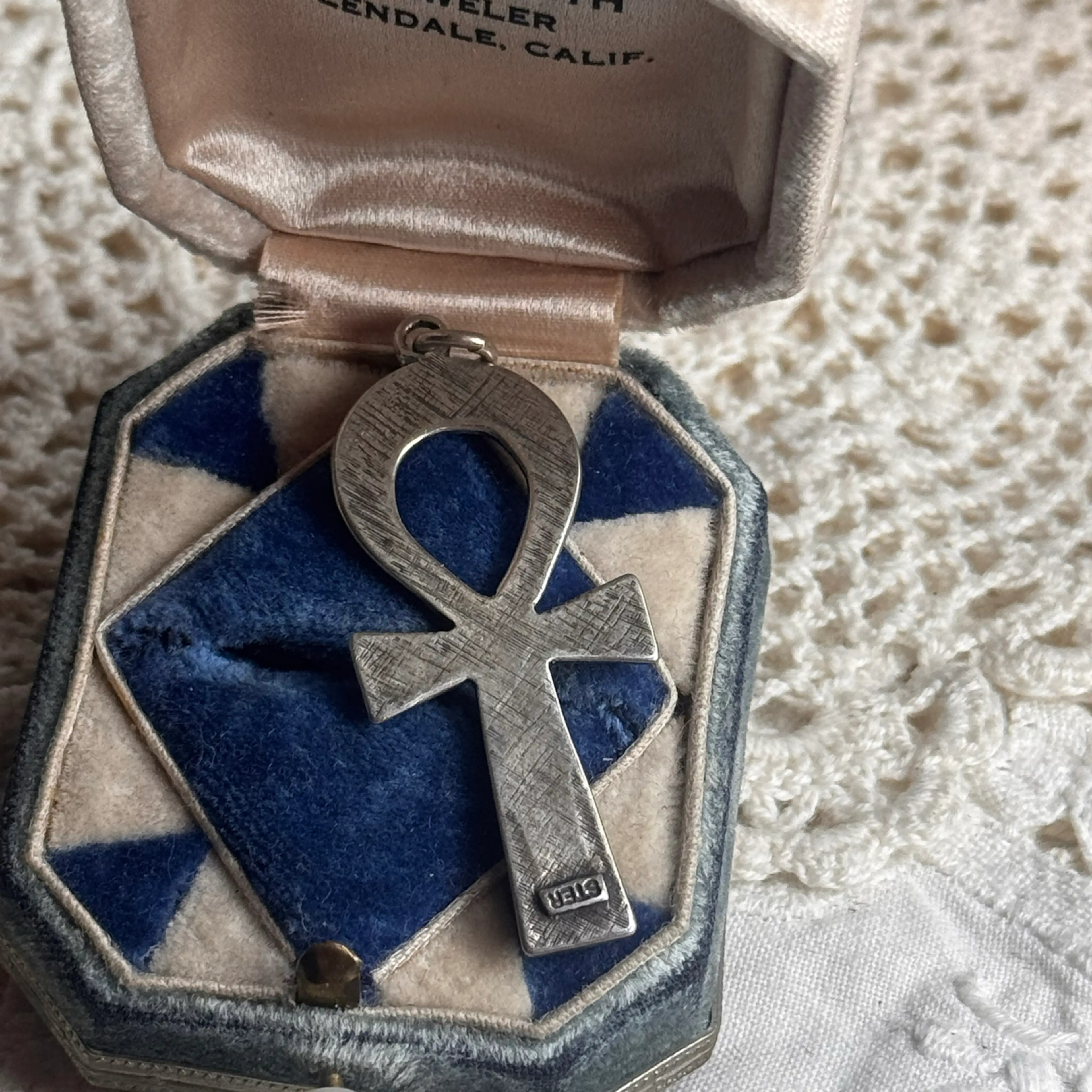 Image 2 of 2