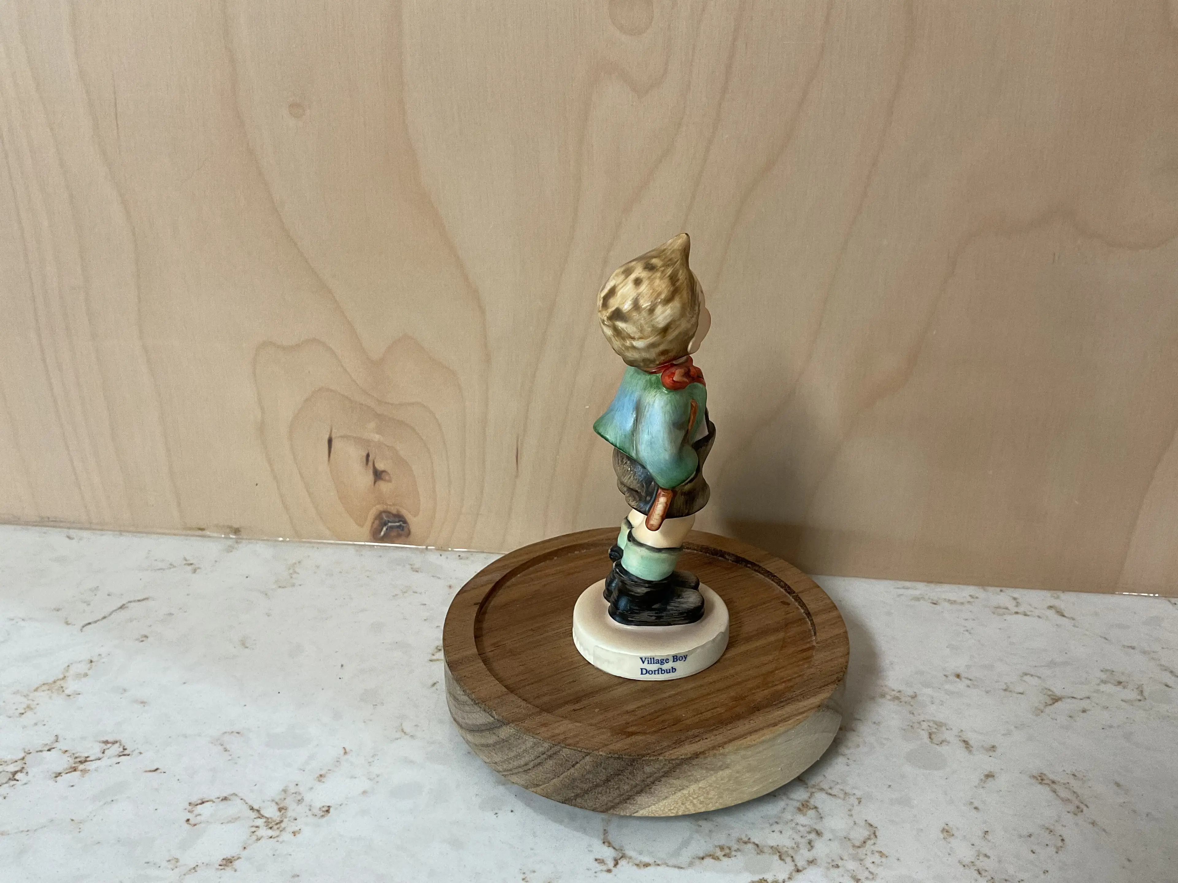 Image 4 of 12