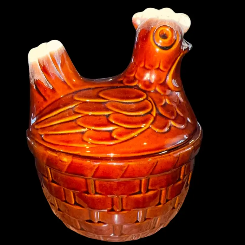 Vintage McCoy Ceramic Hen On Nest Cookie Jar ??* Has A Crack As Shown 
Rare Find