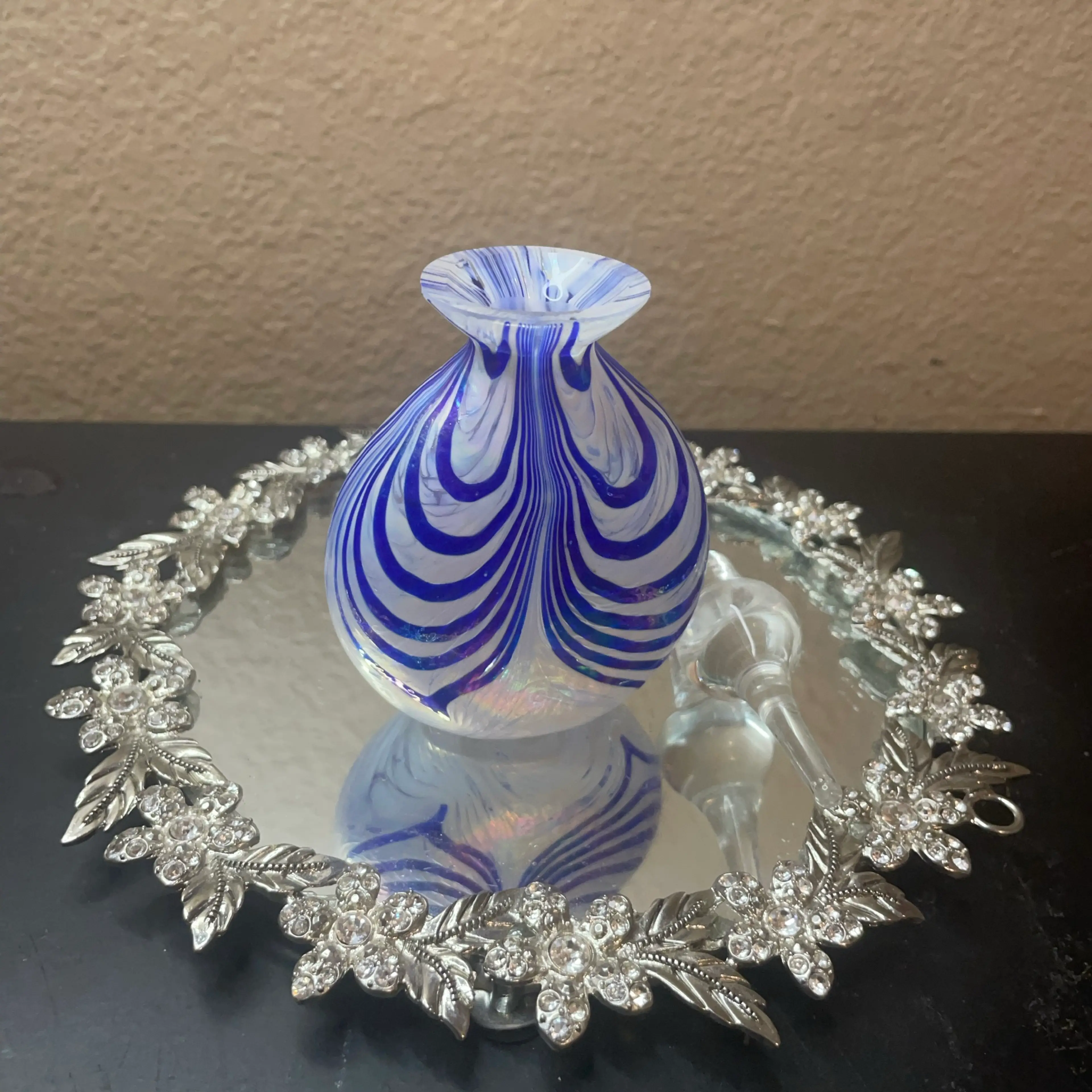 Image 3 of 6