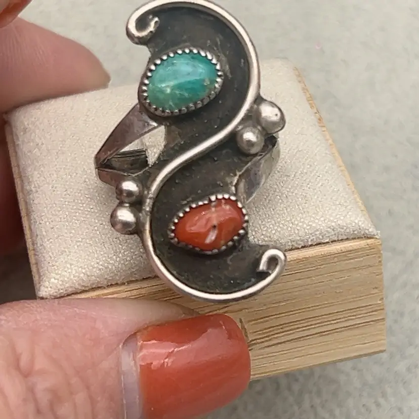 #01 Vintage Native American Sterling Silver Turquoise Coral Ring Size 7.5