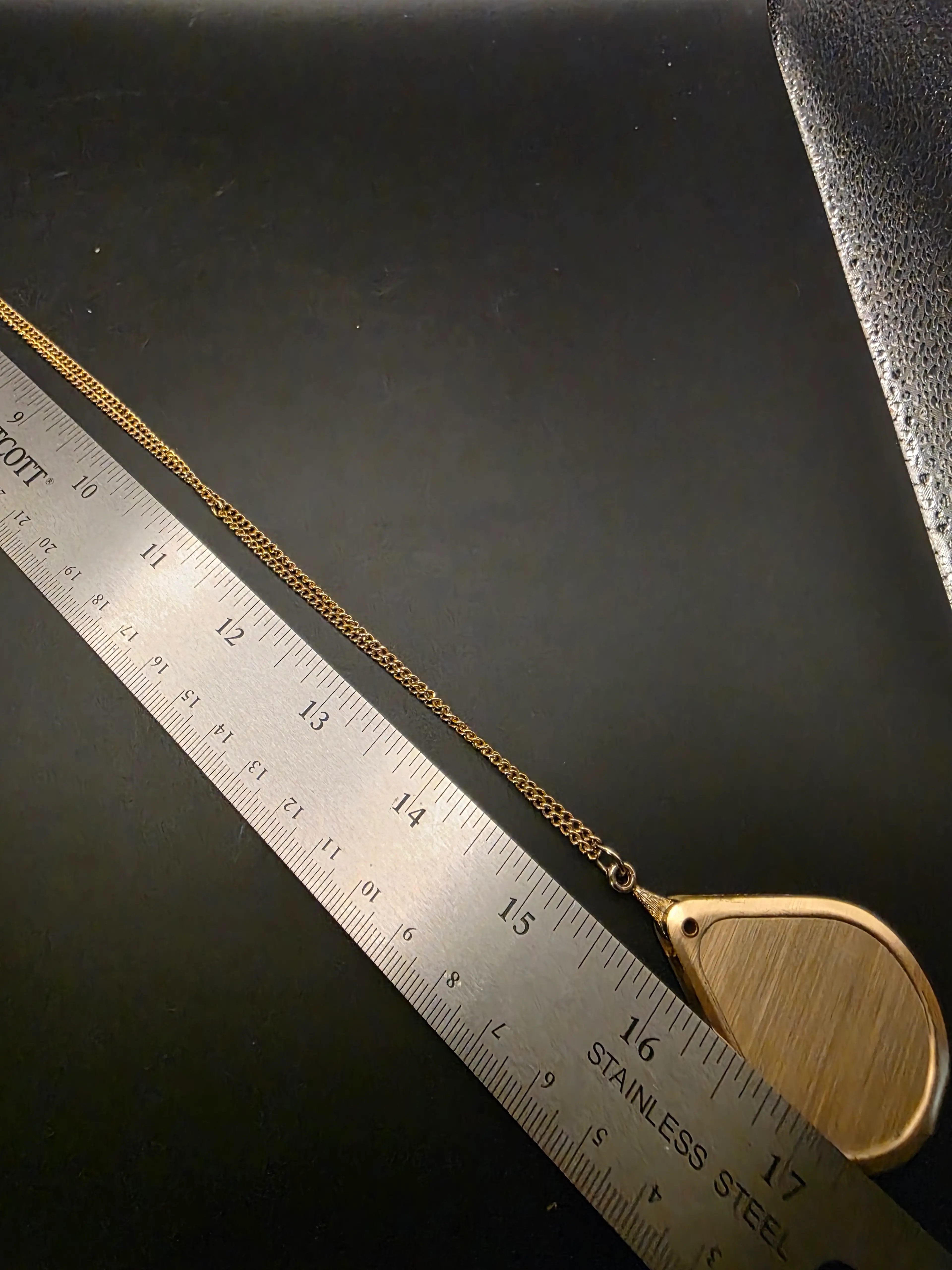 Image 3 of 4