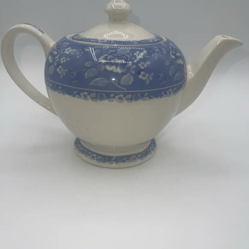 Queen's Albertine Tea Pot Teapot Blue English Porcelain England 6 X9”