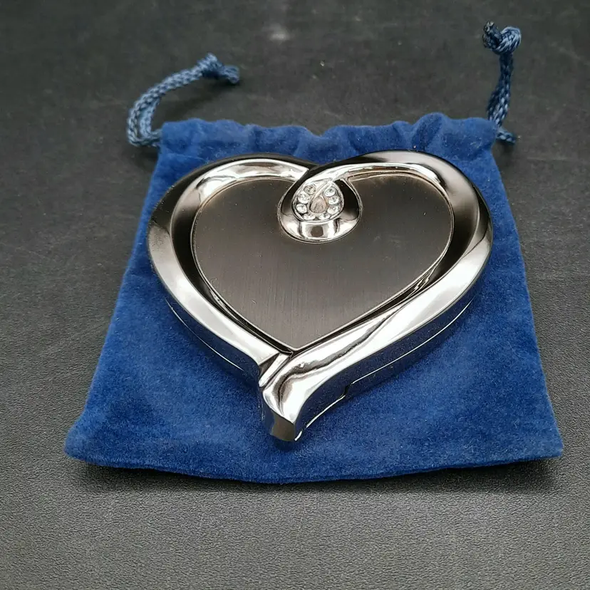 Things Remembered Silver Tone Rhinestone Heart Mirrored Compact