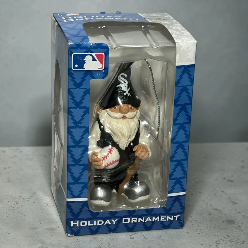 Forever Collectibles Gnome Christmas Holiday Ornament Chicago White Sox Baseball
