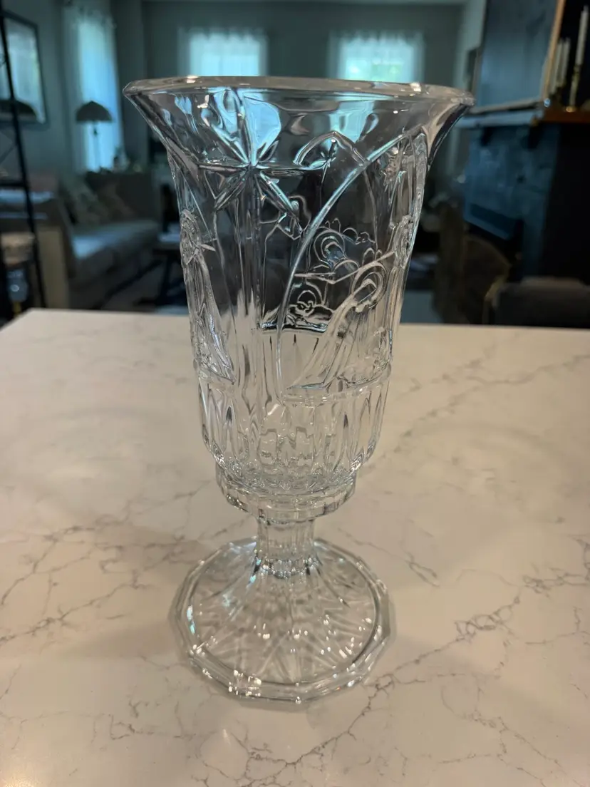 🪹St George Crystal Nativity Hurricane Candle Holder