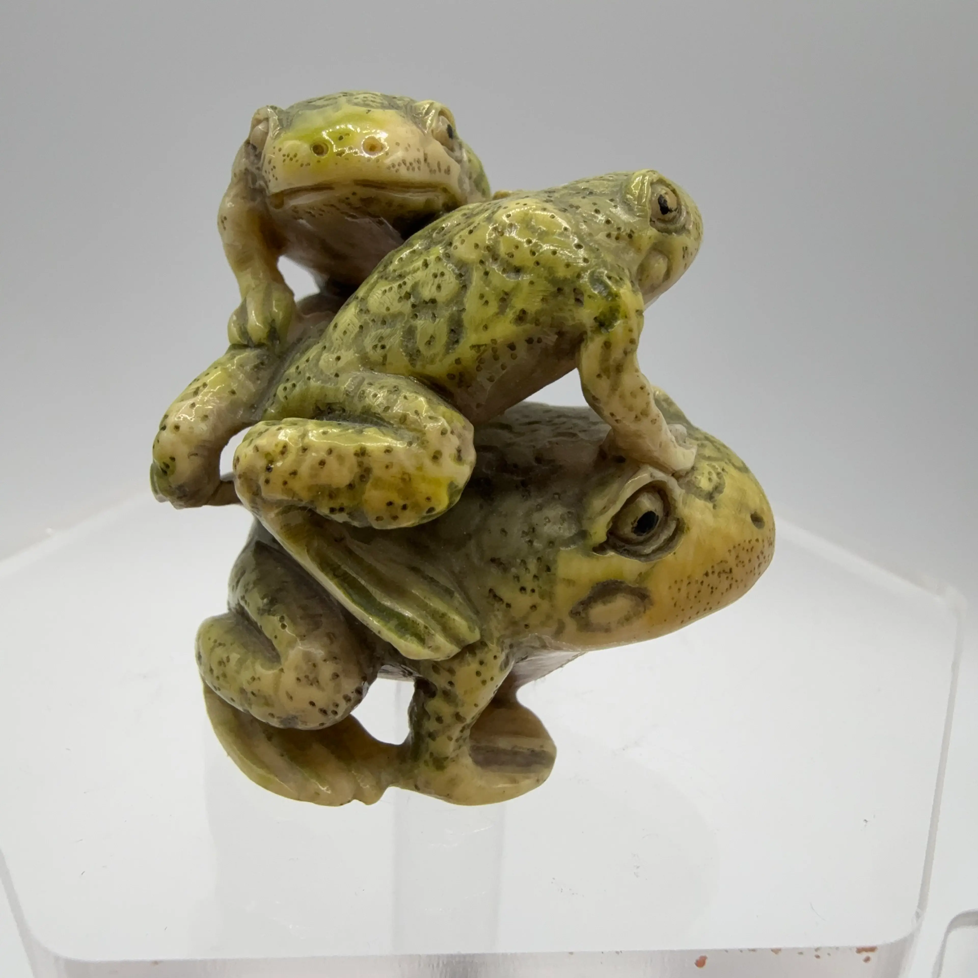Image 3 of 4