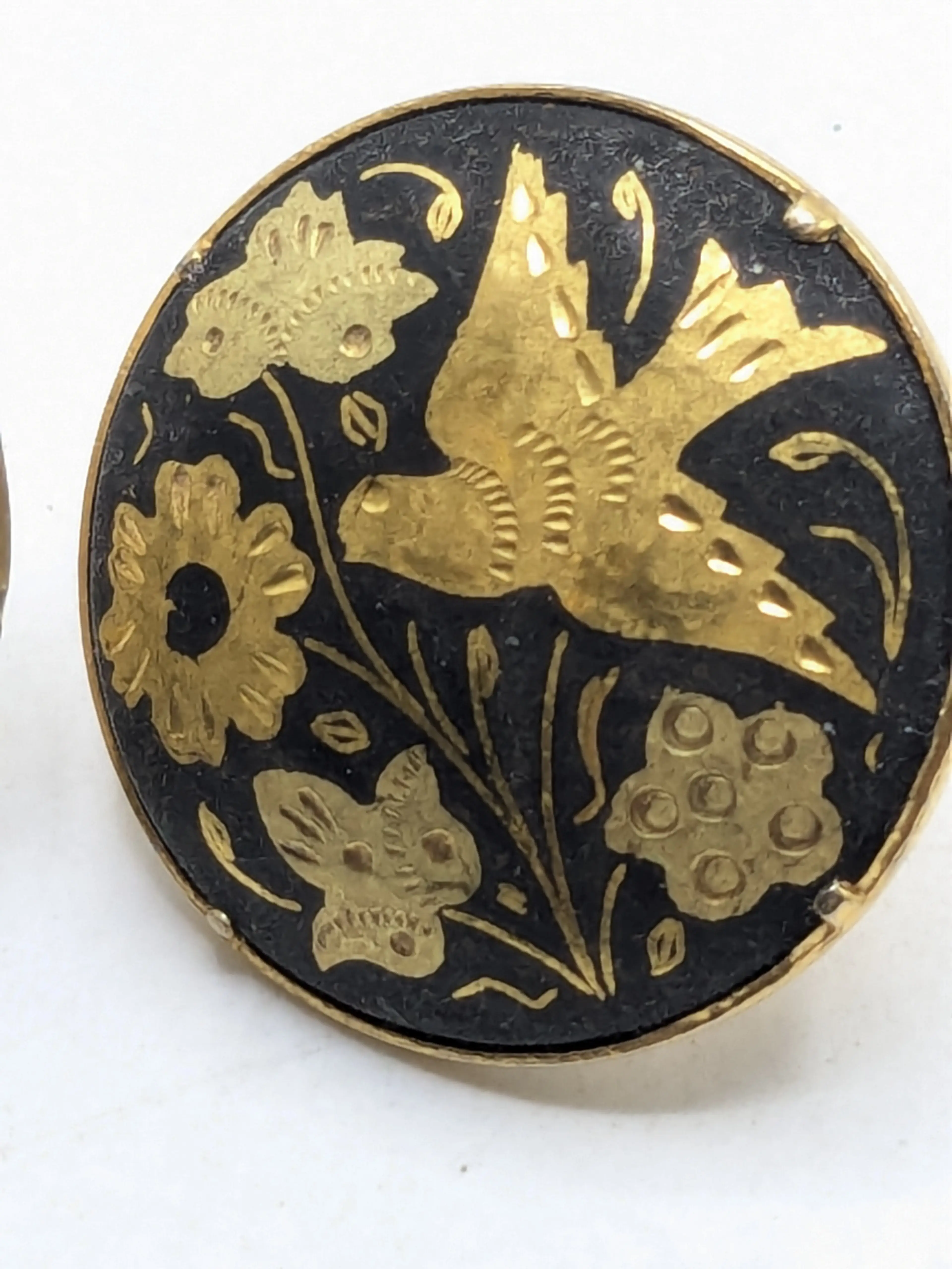 Image 2 of 10