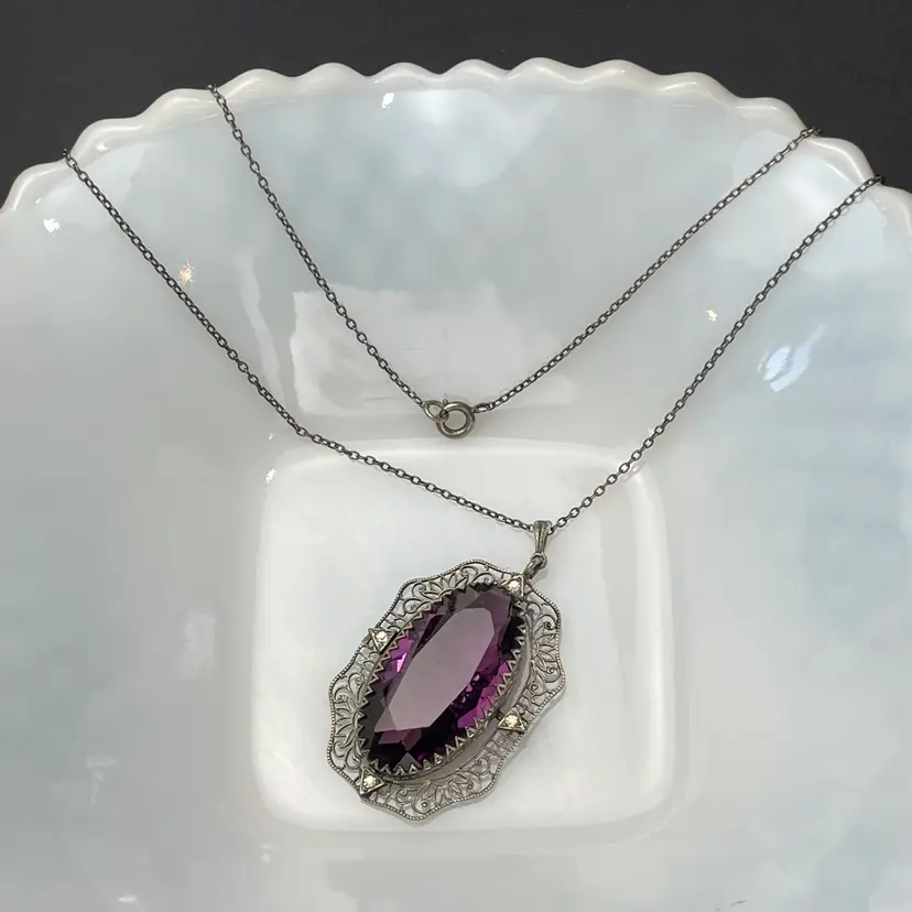READ Art Deco Faceted Amethyst Glass Filigree Pendant Necklace Silver Tone Vintage 16.25"