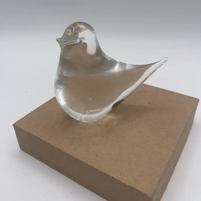 F.M. Ronneby Konstglas Sweden Clear Glass Bird Figurine Paperweight