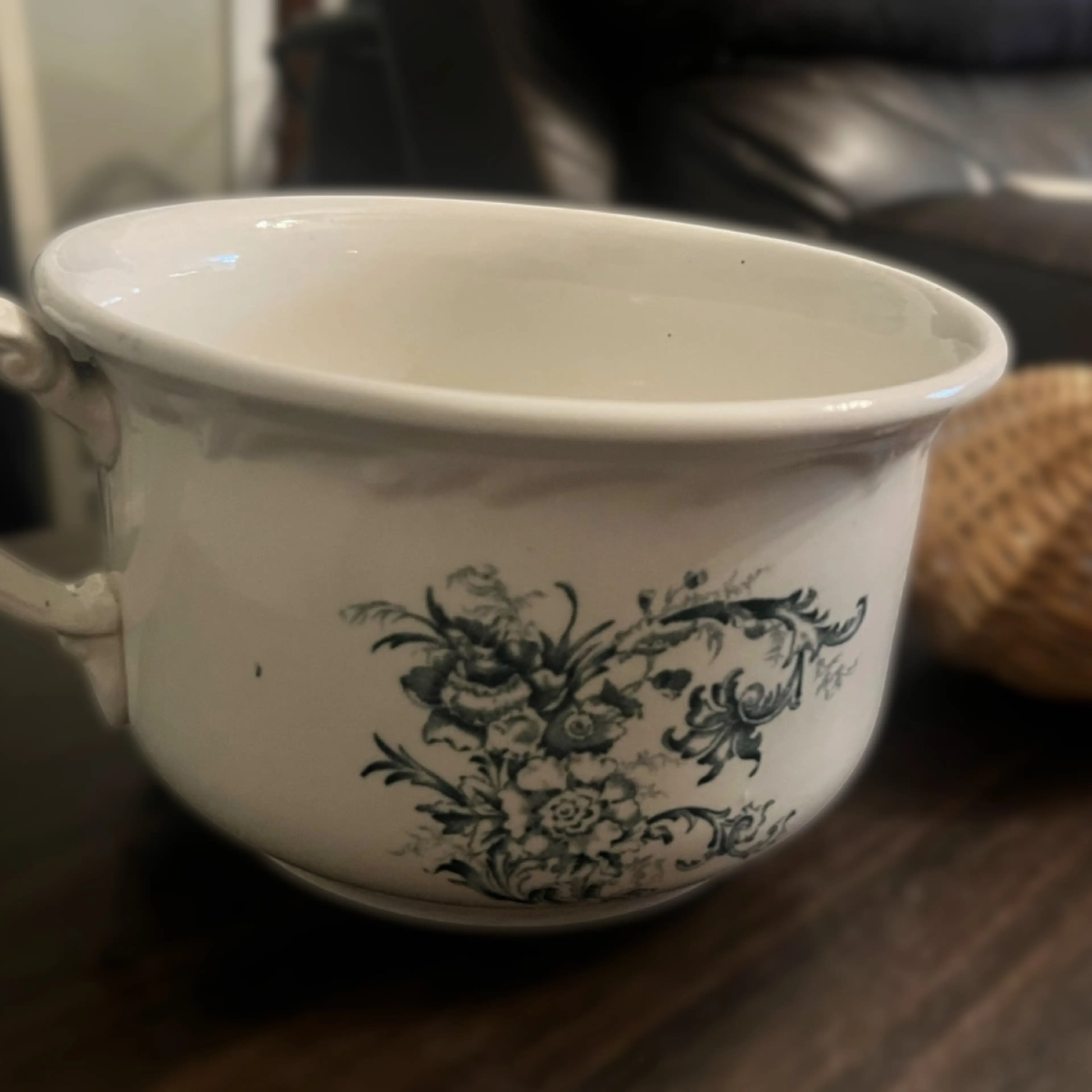 Image 4 of 6