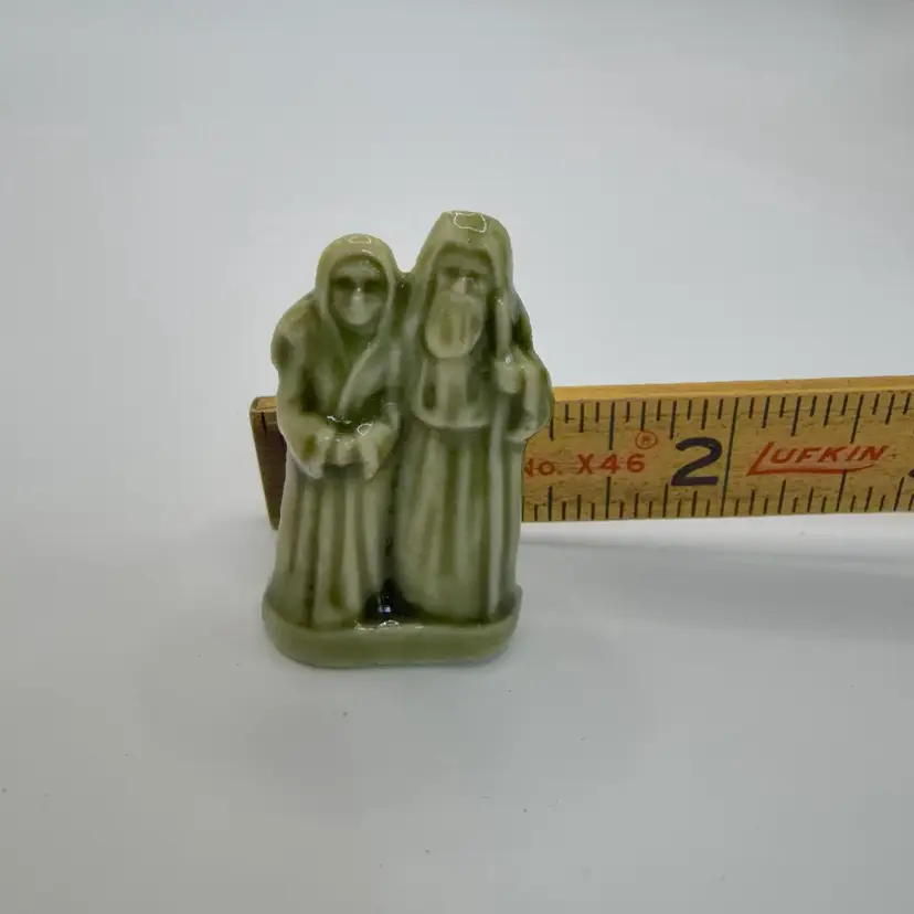 🔔 Mini Noah And Wife Wade England