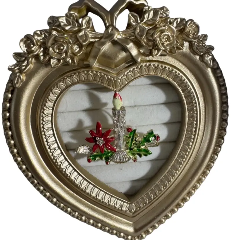 J2 - Christmas Candle Brooch