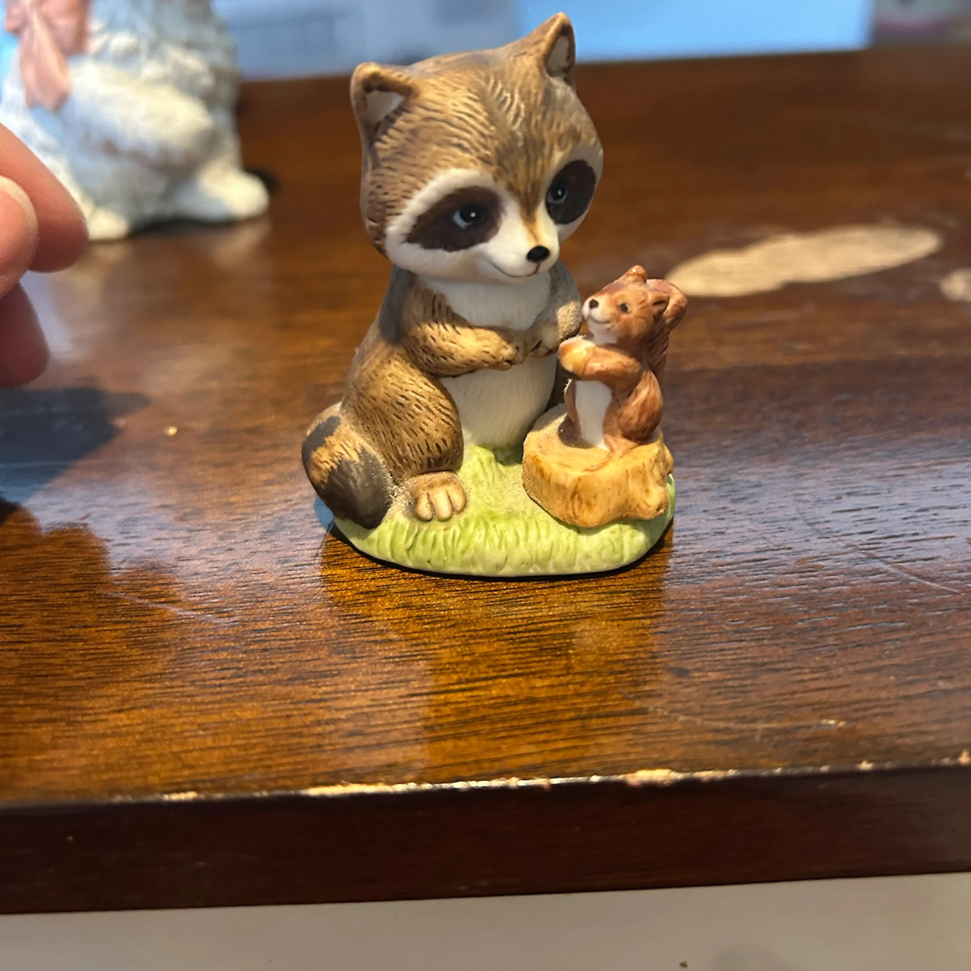 Image 2 of 4