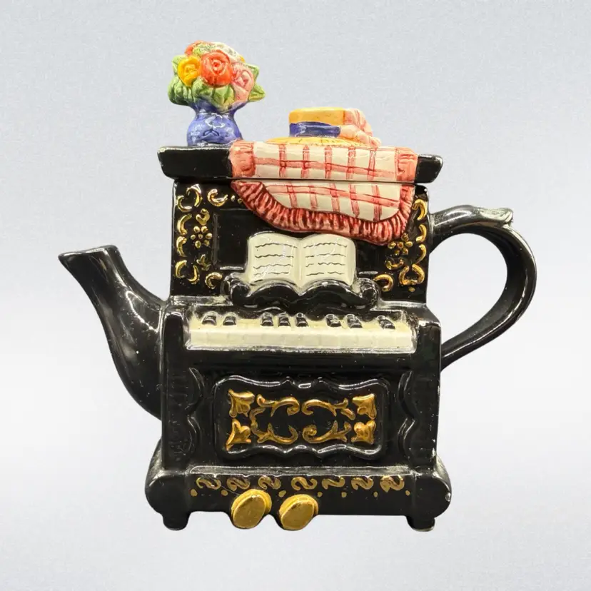 Ganz Piano Mini Teapot Piano