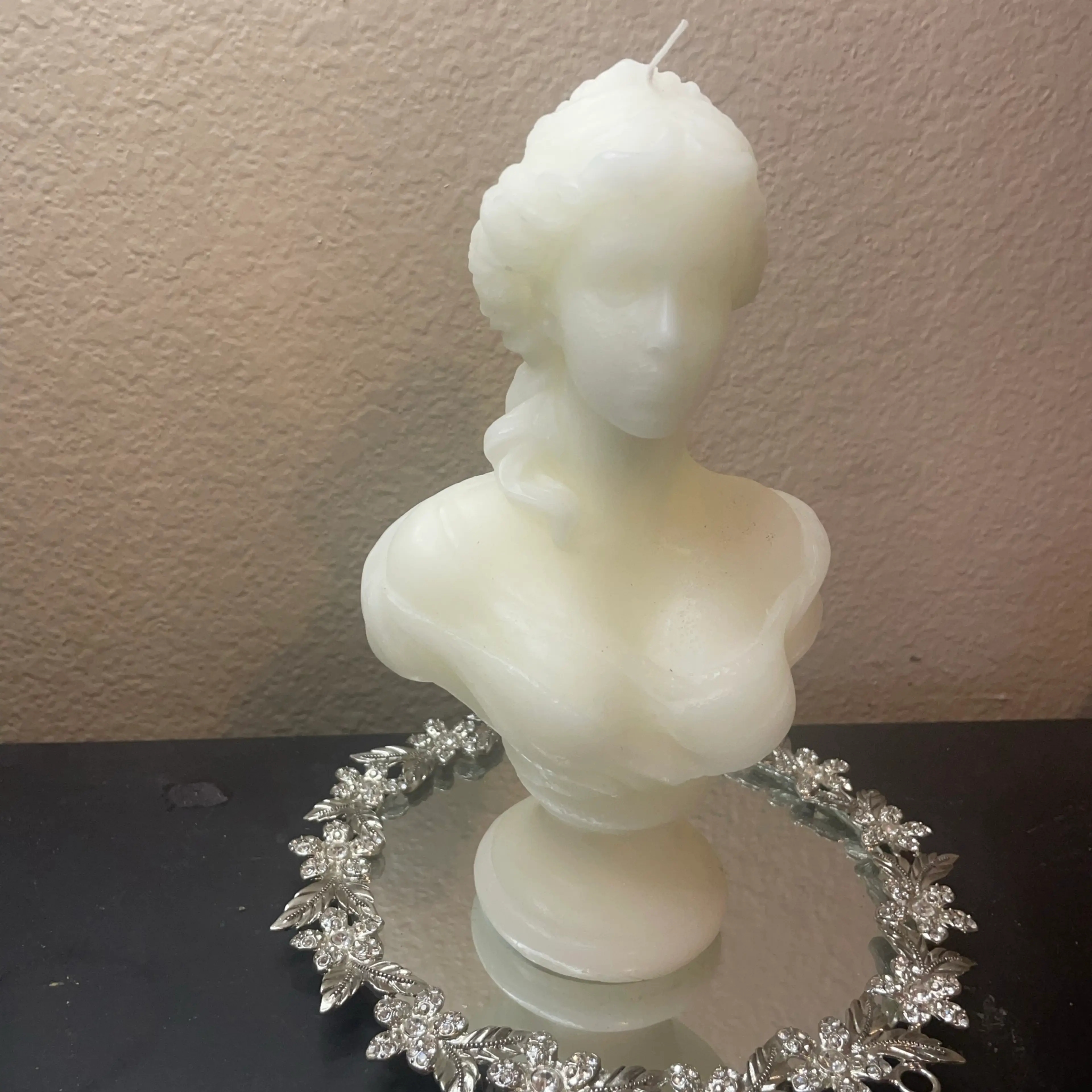 Image 3 of 4
