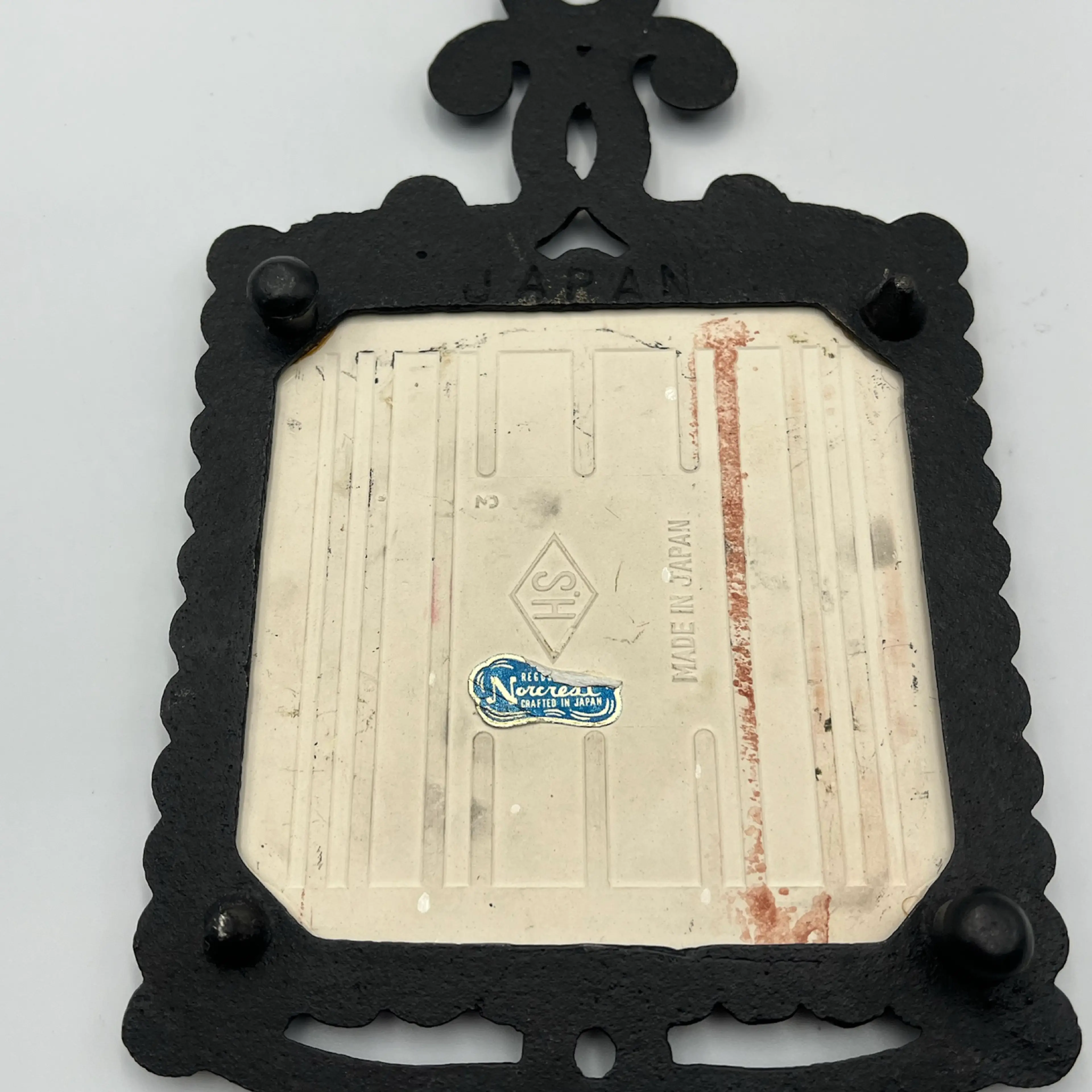 Image 2 of 2