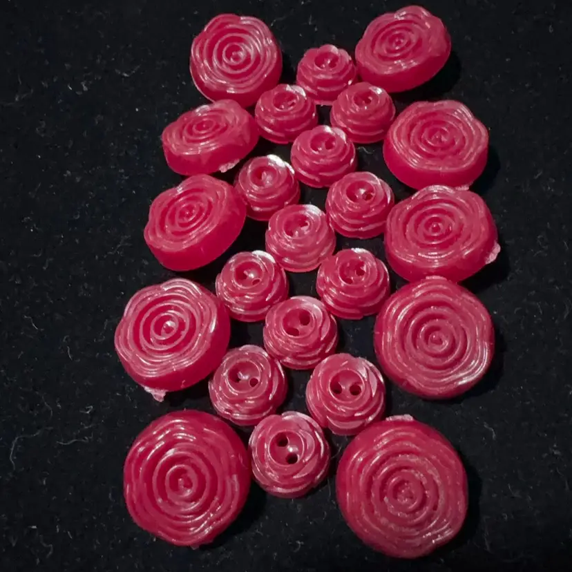 Lot Of 23 Wine Colored Translucent Plastic Rose Realistic Buttons