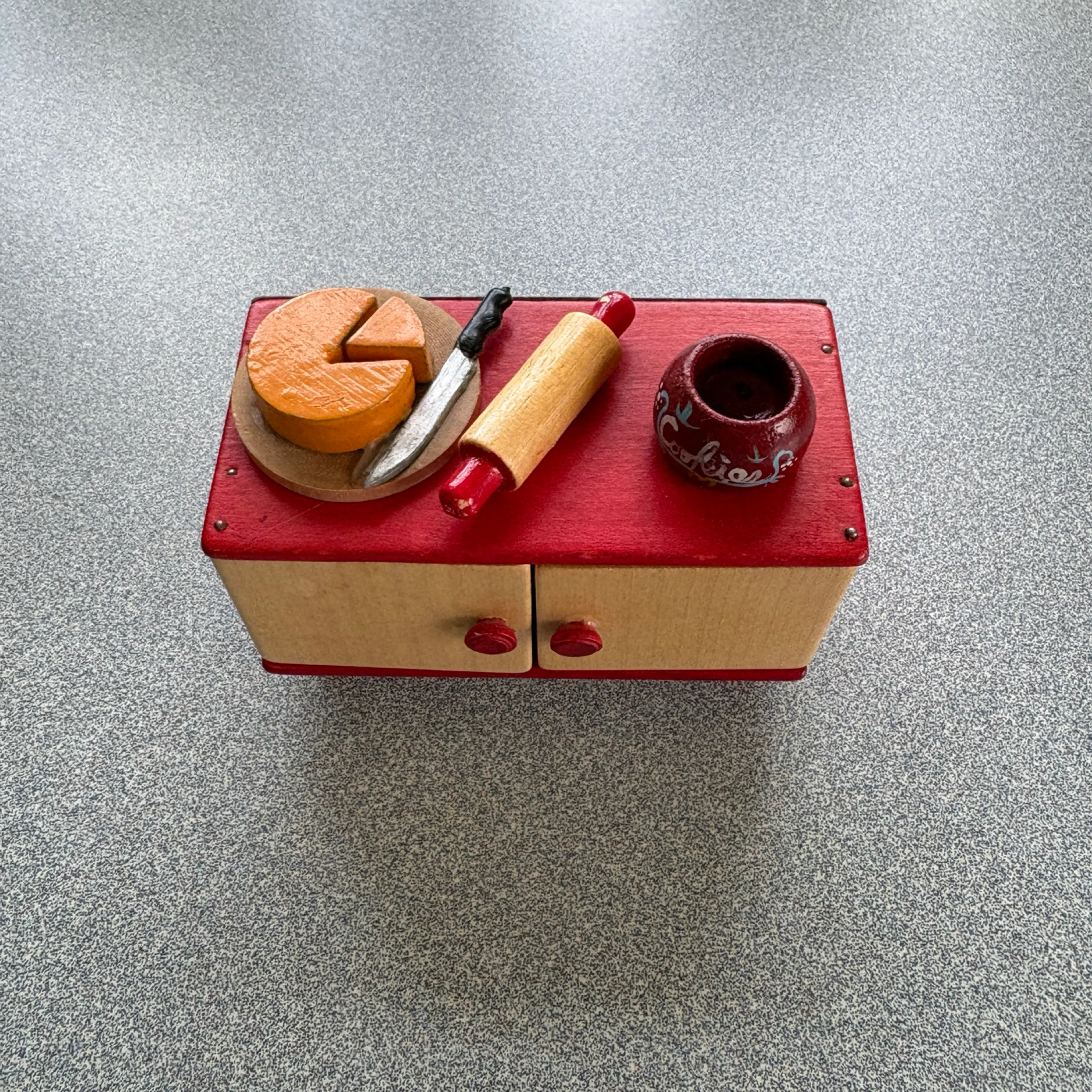 Image 2 of 7