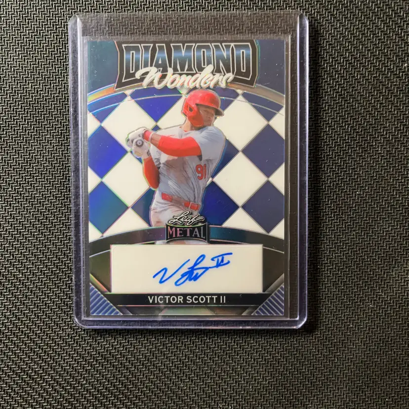 Victor Scott Diamond Wonders Autograph /25