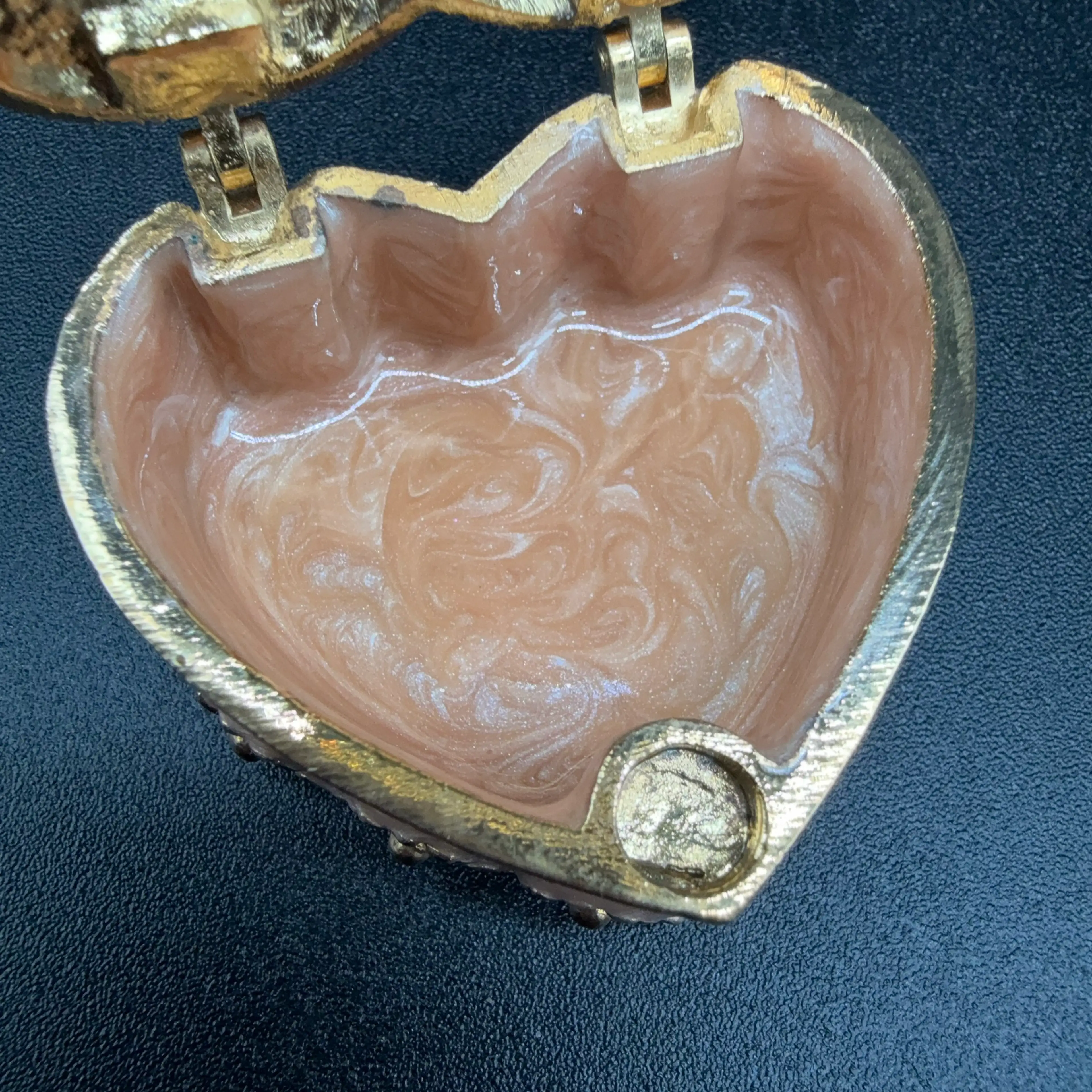 Image 3 of 7