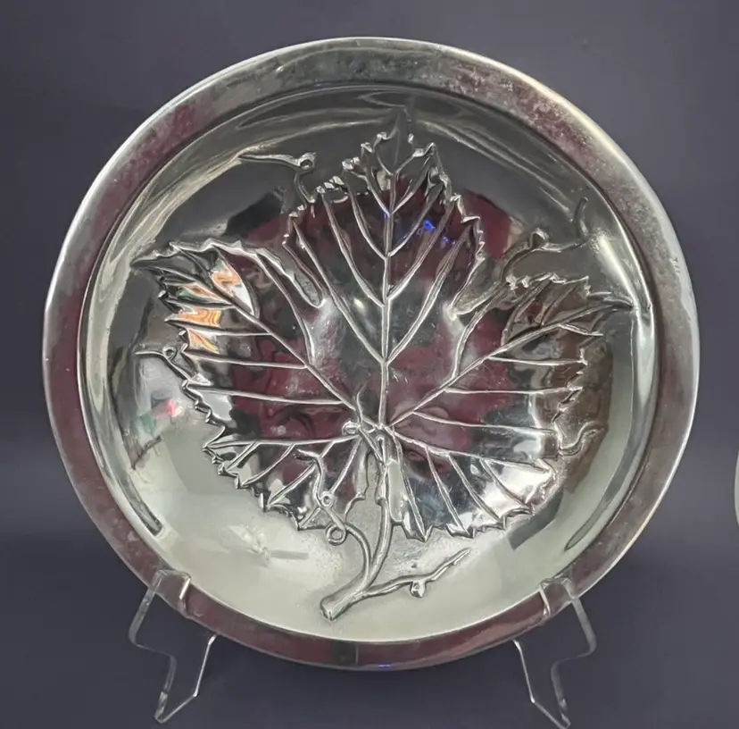 Mariposa Brillante Handcrafted Recycled Aluminum 11" Bowl - Made In Mexico