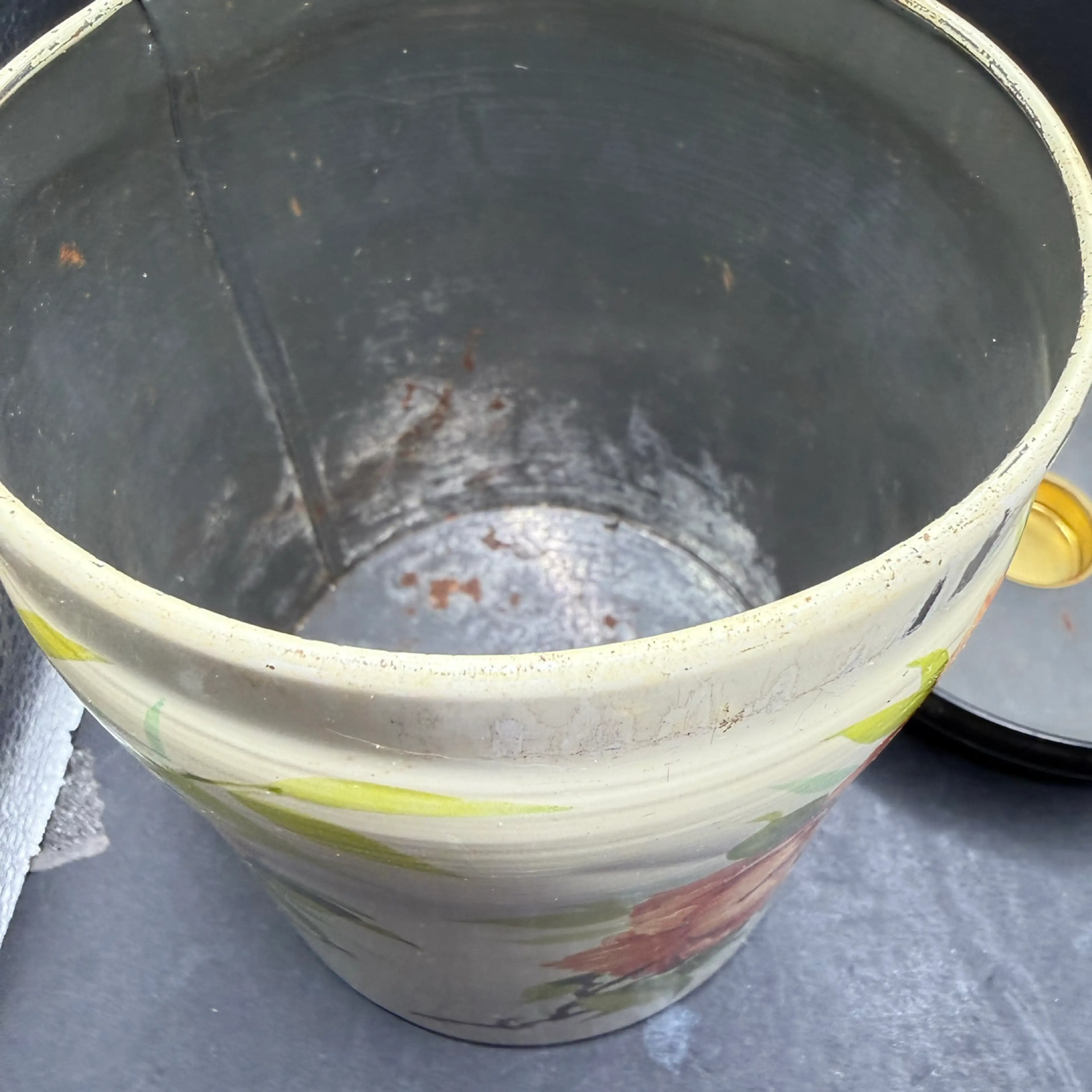 Image 4 of 5