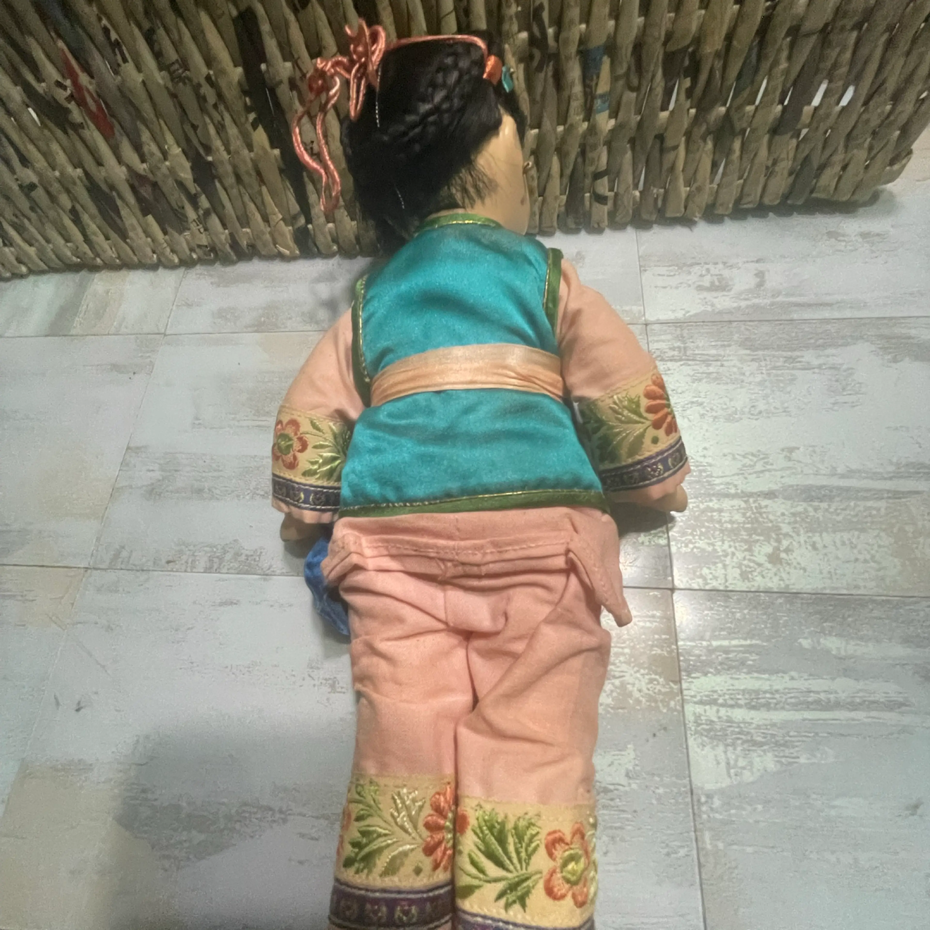 Image 4 of 6